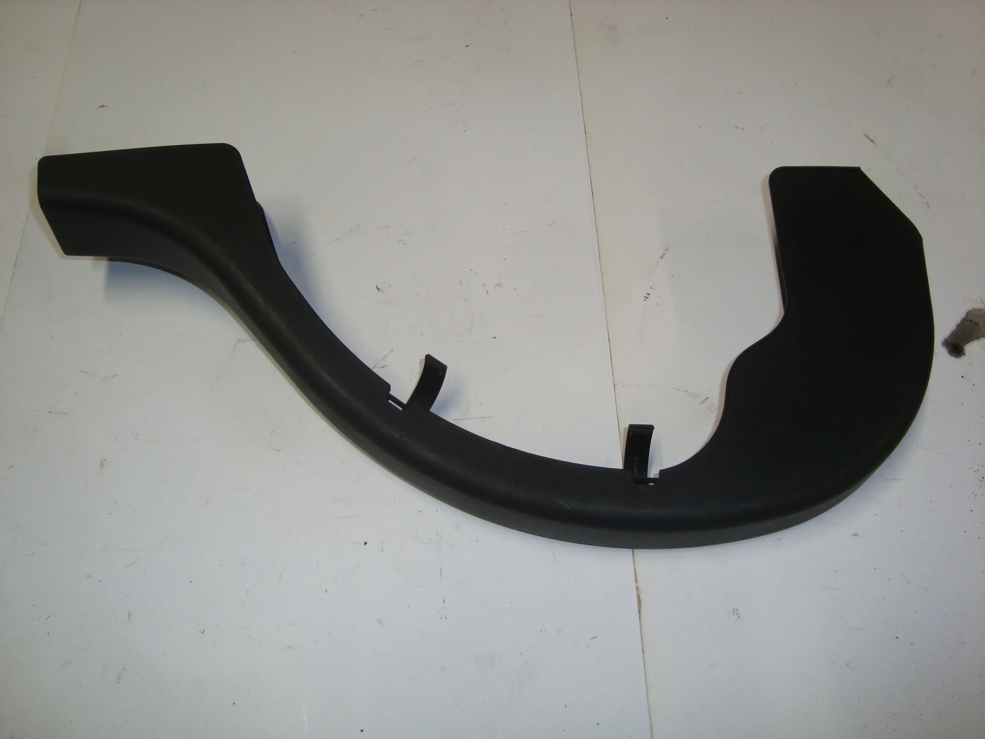 Накладка петли багажника левая Mercedes-Benz W204 271 A2048210189 - миниатюра 2