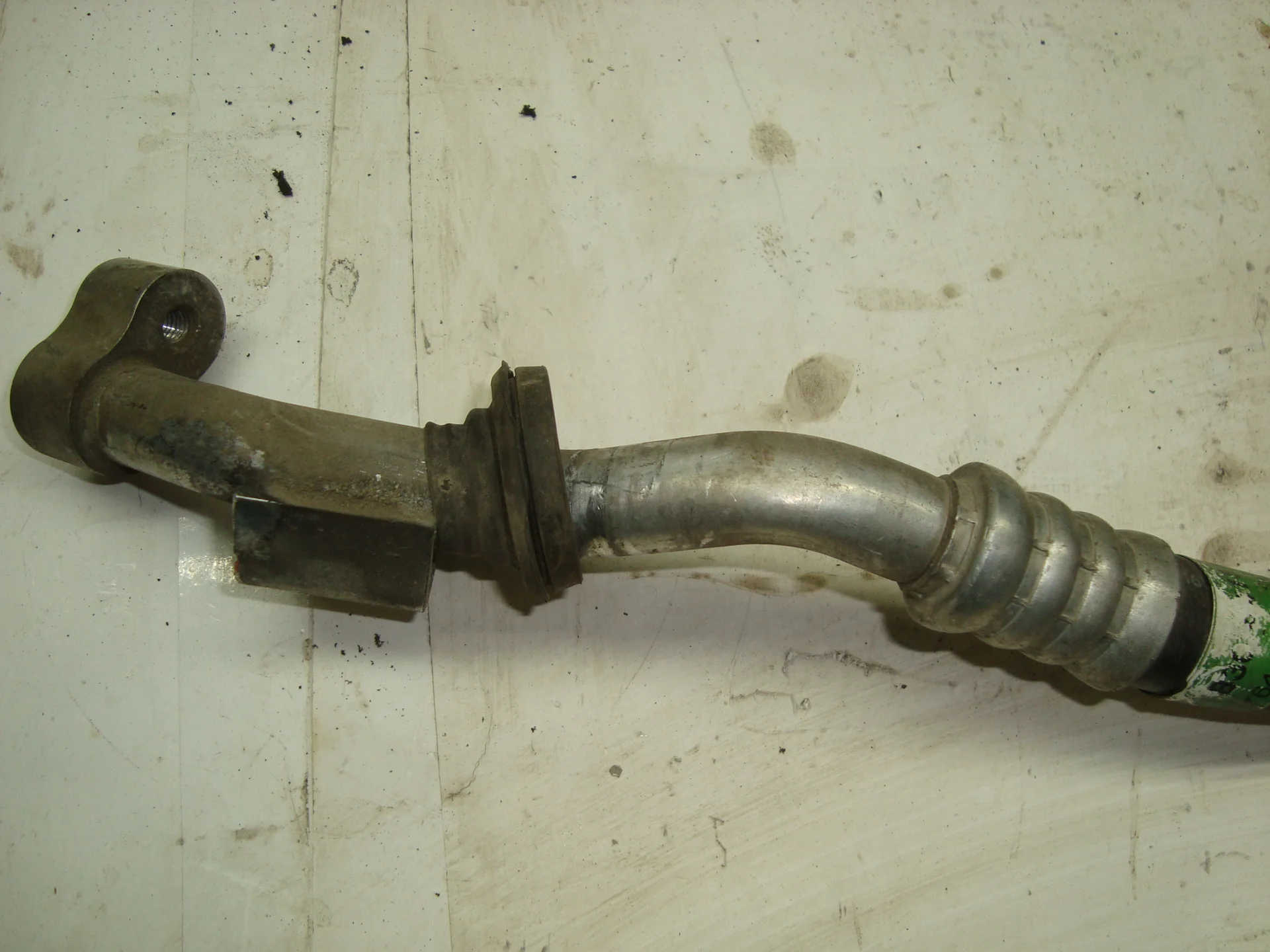 Трубка кондиционера Mercedes-Benz W210 112 A2108304415 - миниатюра 3
