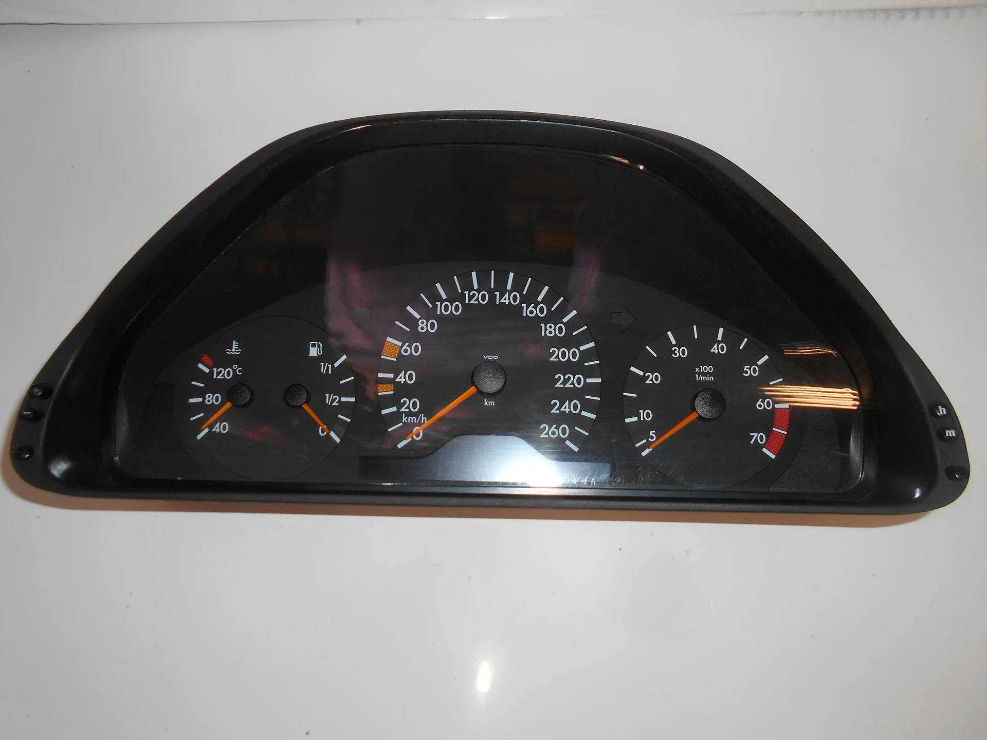 Панель приборов Mercedes-Benz W210 112 A2105409547 - изображение 1
