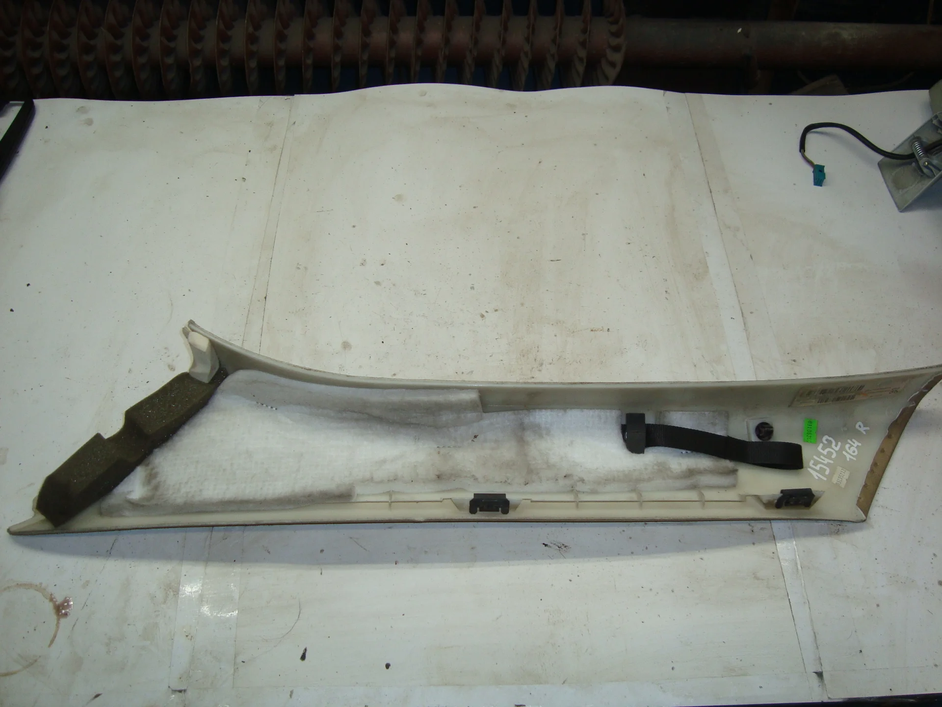 Обшивка стойки передняя правая Mercedes-Benz W164 642 A1646901226 - миниатюра 3