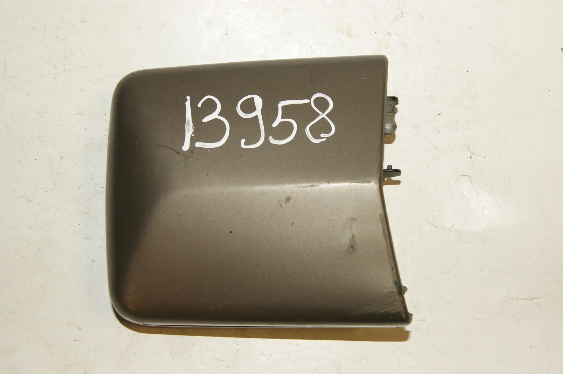Корпус зеркала прав. Mercedes-Benz W124 A1248110460 - изображение 1