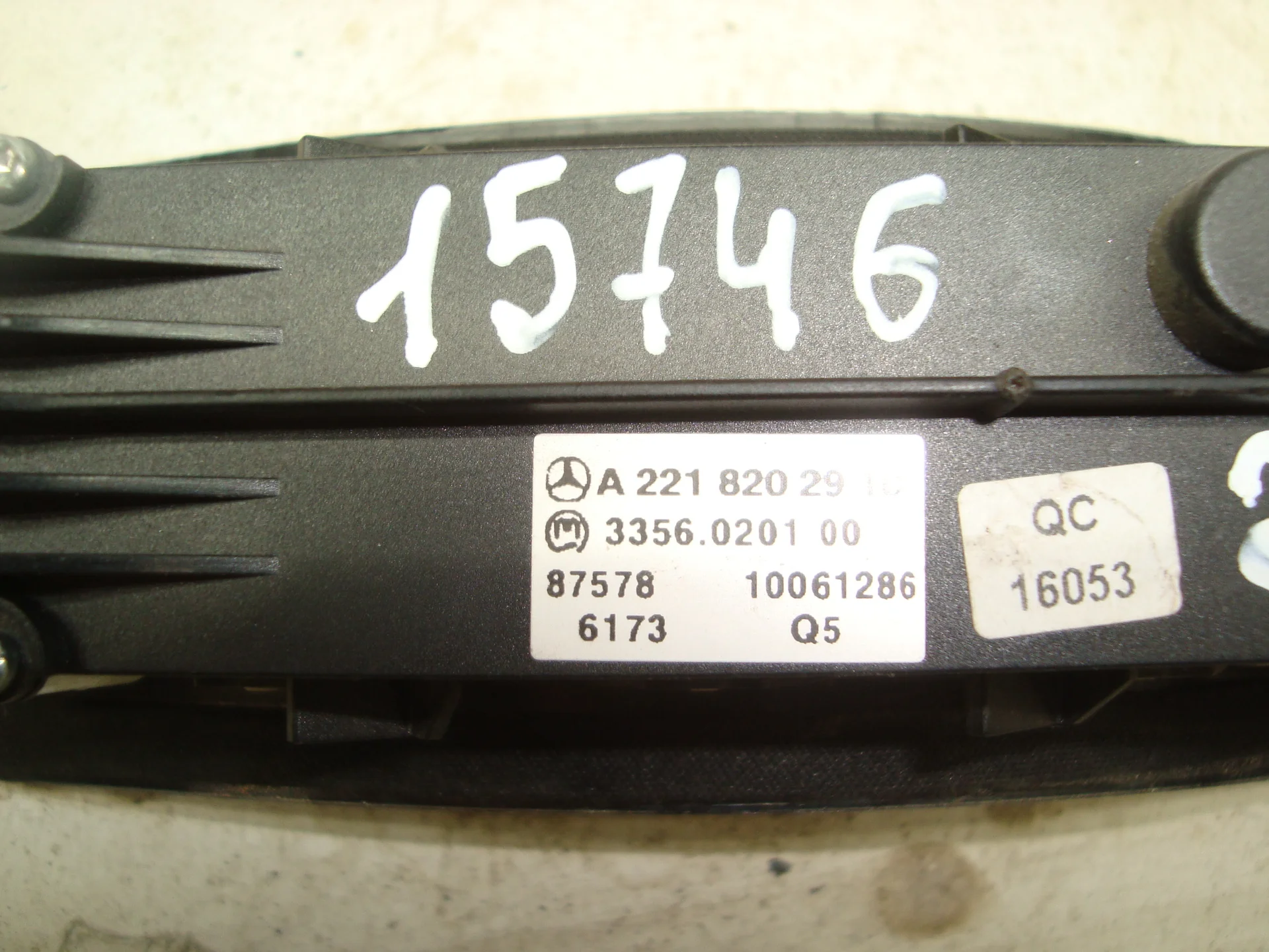 Блок кнопок OBF Mercedes-Benz W221  A2218202910 - миниатюра 2
