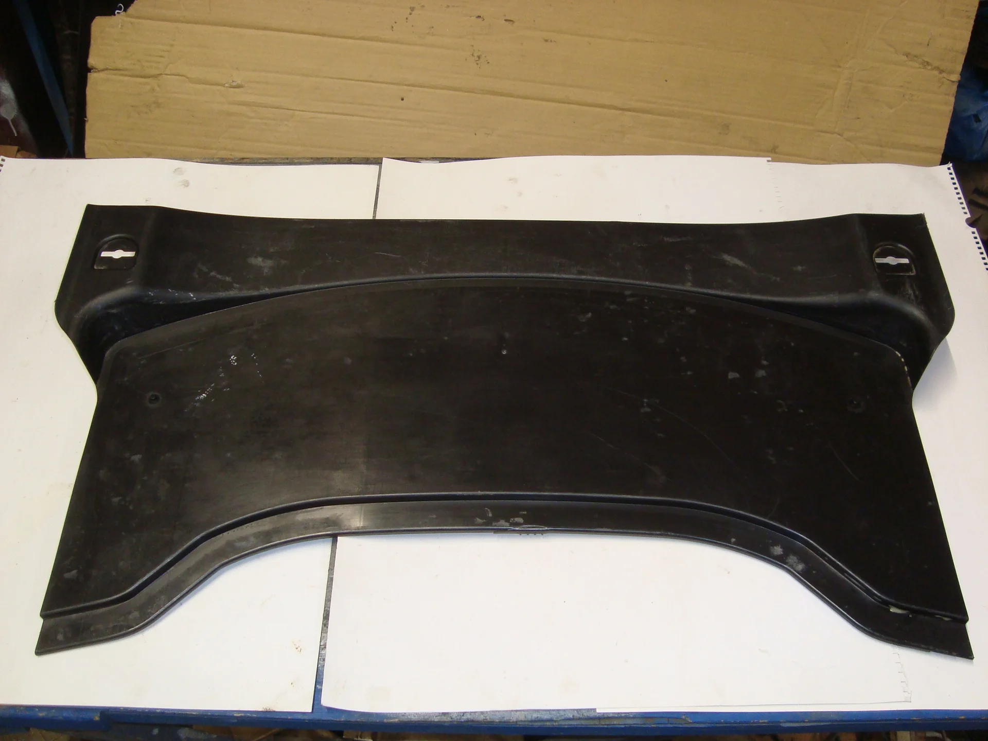 Обшивка пола багажника Mercedes-Benz W204 271 A2046901330 - изображение 1