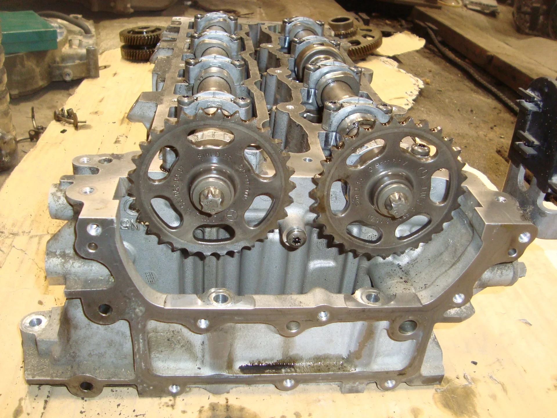 Головка блока цилиндров в сборе Mercedes-Benz X204 651 A6510150501 - миниатюра 2
