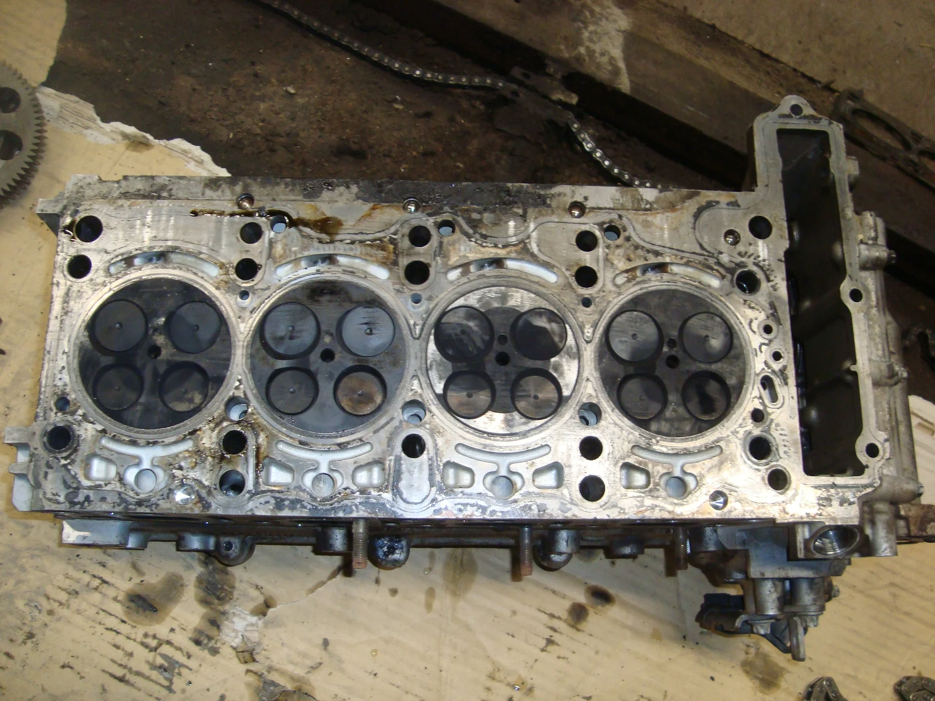 Головка блока цилиндров в сборе Mercedes-Benz X204 651 A6510150501 - миниатюра 4