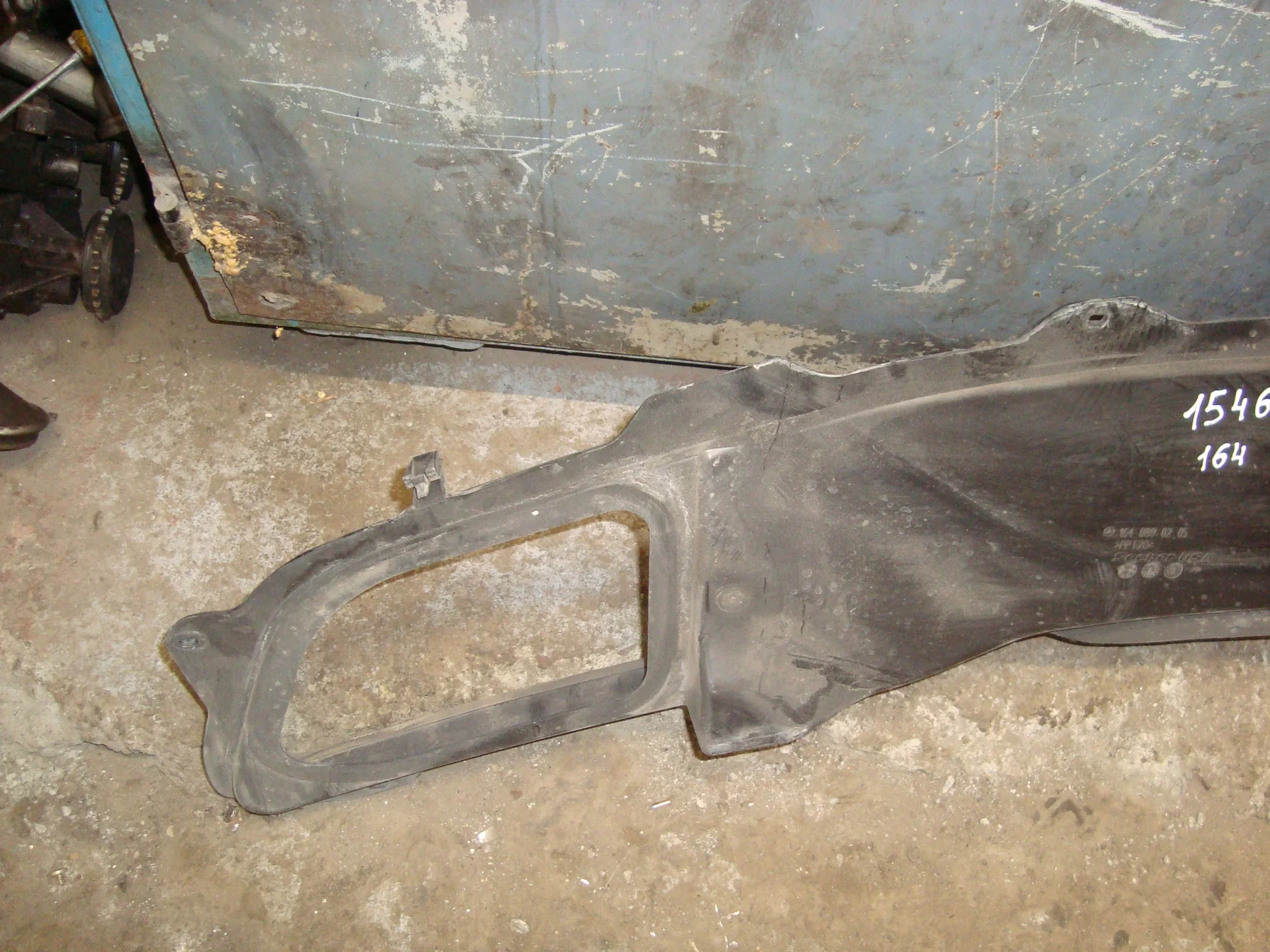 Воздухозаборник капота Mercedes-Benz W164 642 A1648800205 - миниатюра 3