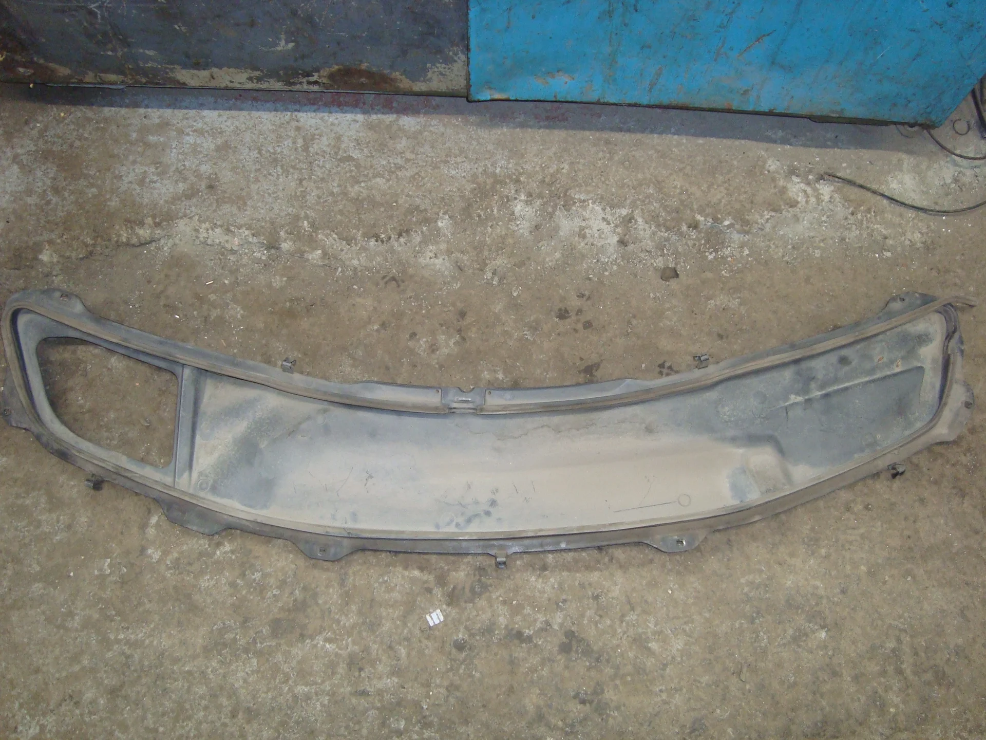 Воздухозаборник капота Mercedes-Benz W164 642 A1648800205 - миниатюра 5