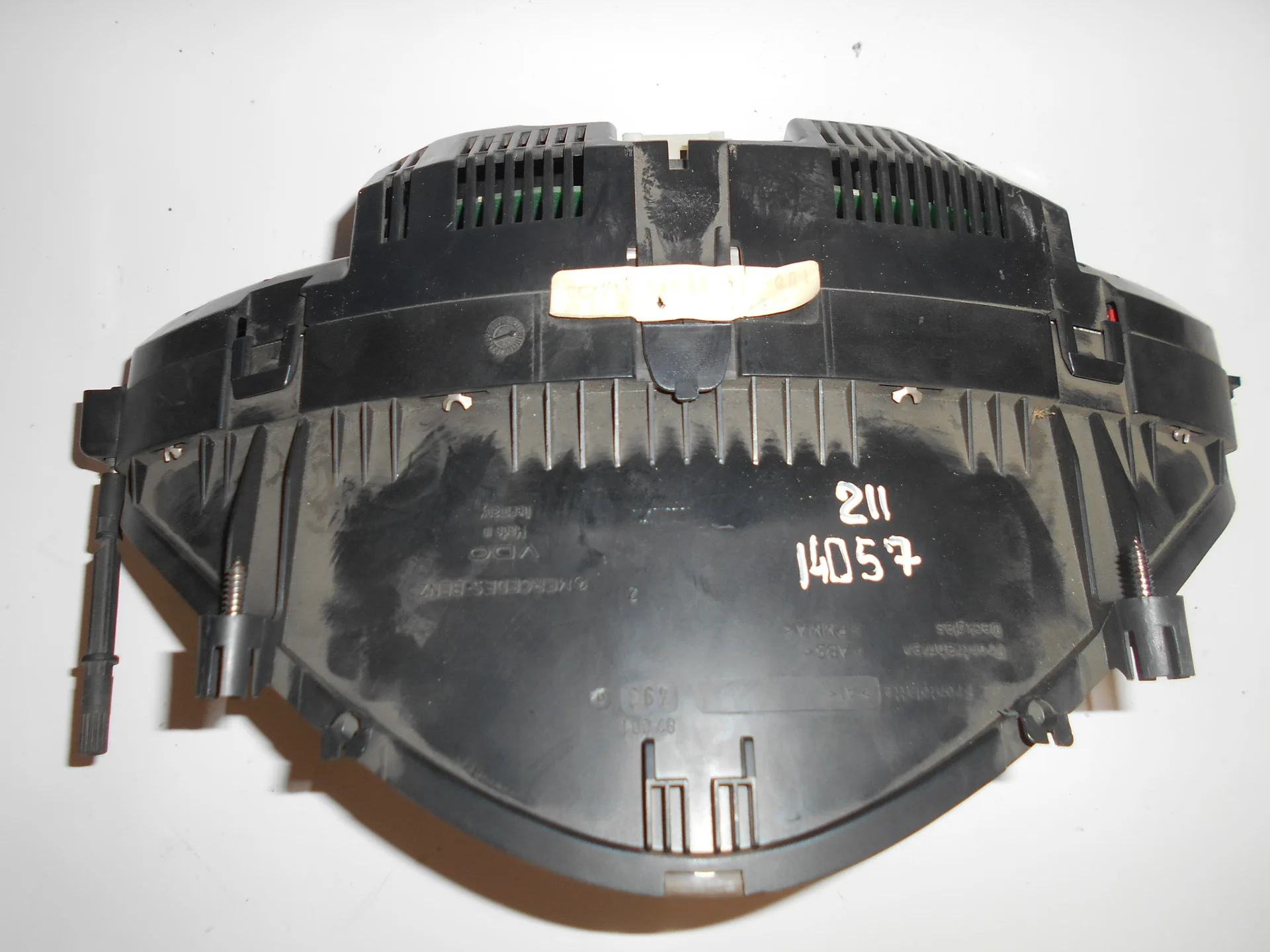 Панель приборов Mercedes-Benz W211 A2115406411 - миниатюра 2