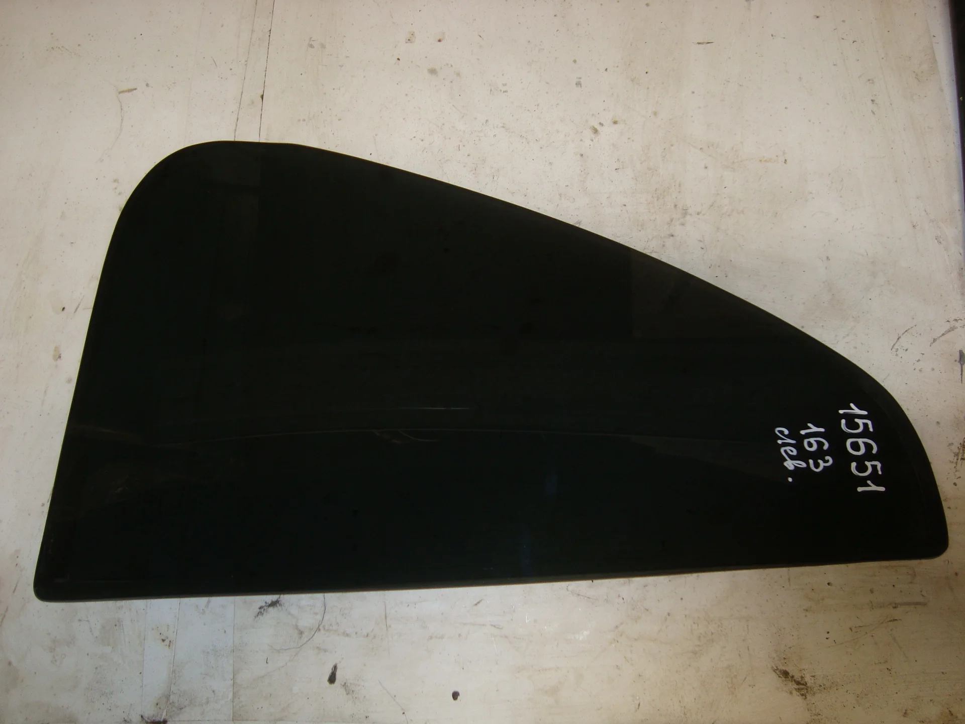 Форточка задней правой двери Mercedes-Benz W163 628 A1637350409 - миниатюра 2