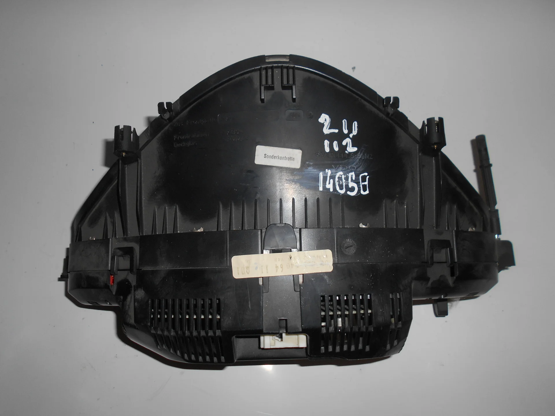Панель приборов Mercedes-Benz W211 112 A2115406411 - миниатюра 2