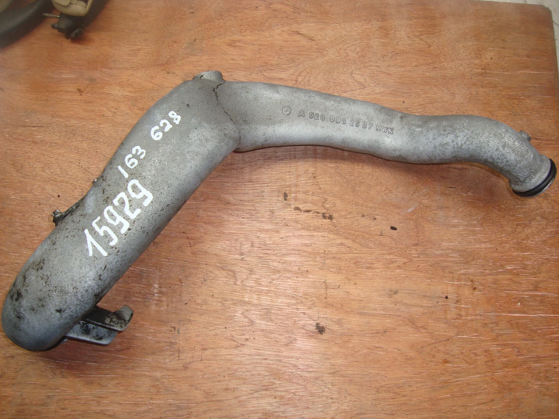 Патрубок интеркулера Mercedes-Benz W163 628 A6280982607 - изображение 1