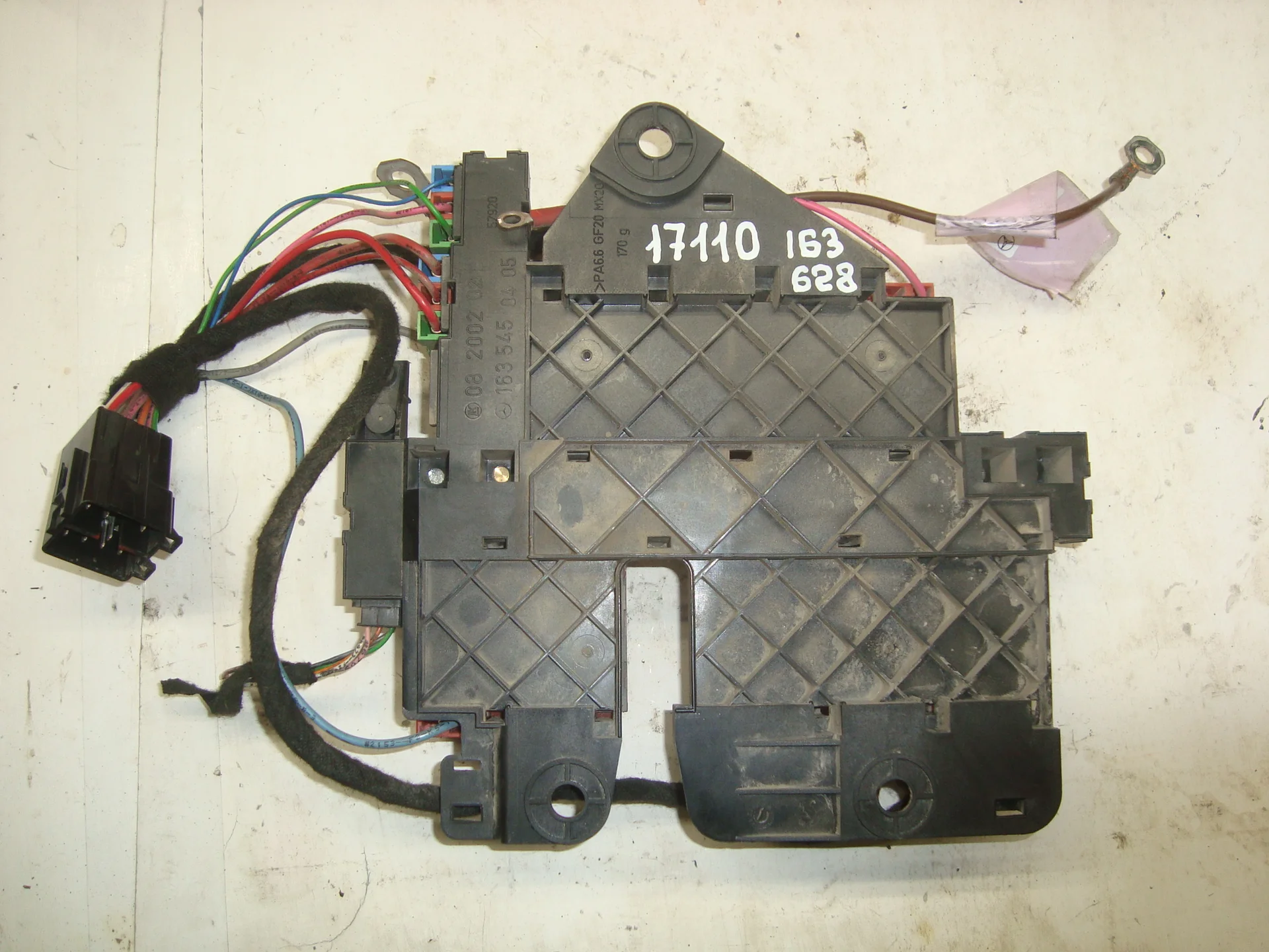 Блок предохранителей Mercedes-Benz W163 628 A1635450405 - миниатюра 2