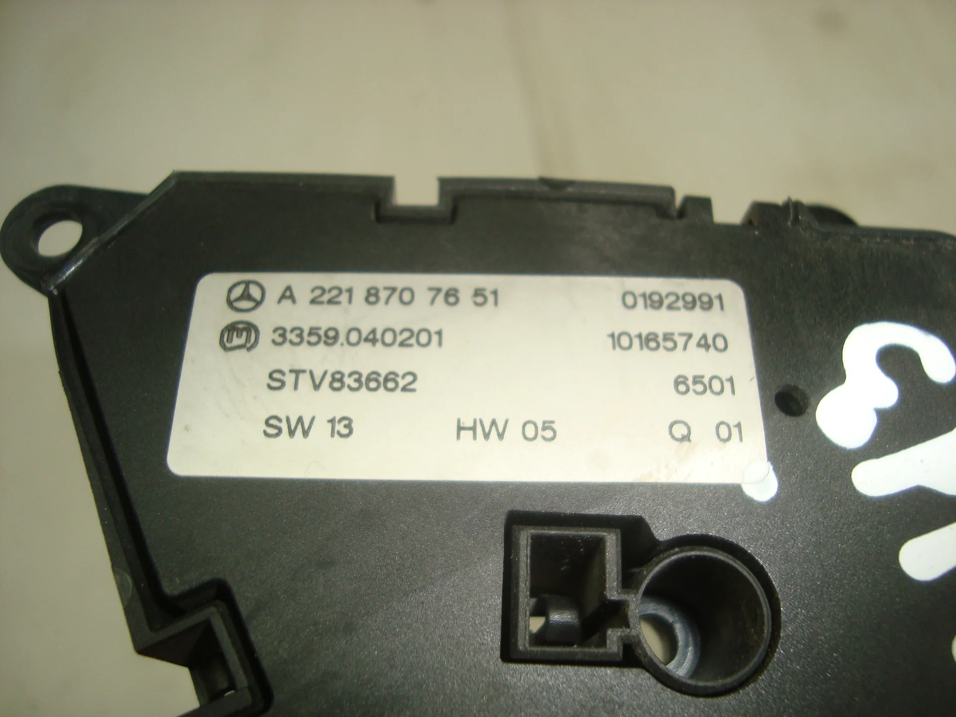 Блок управления левым сидением Mercedes-Benz W216 A2218707651 - миниатюра 3