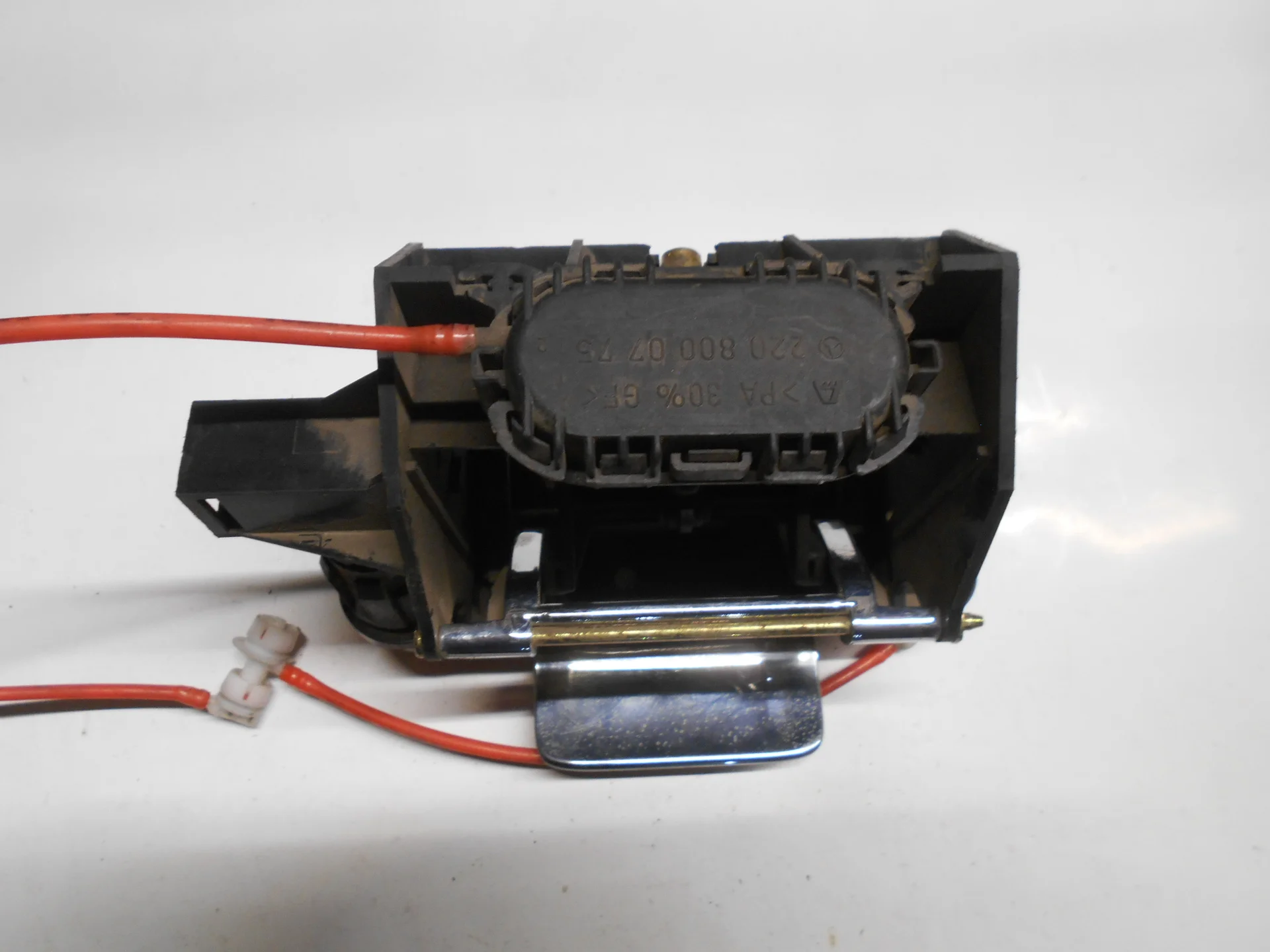 Кнопка открытия багажника Mercedes-Benz W220 A2207501293 - миниатюра 3