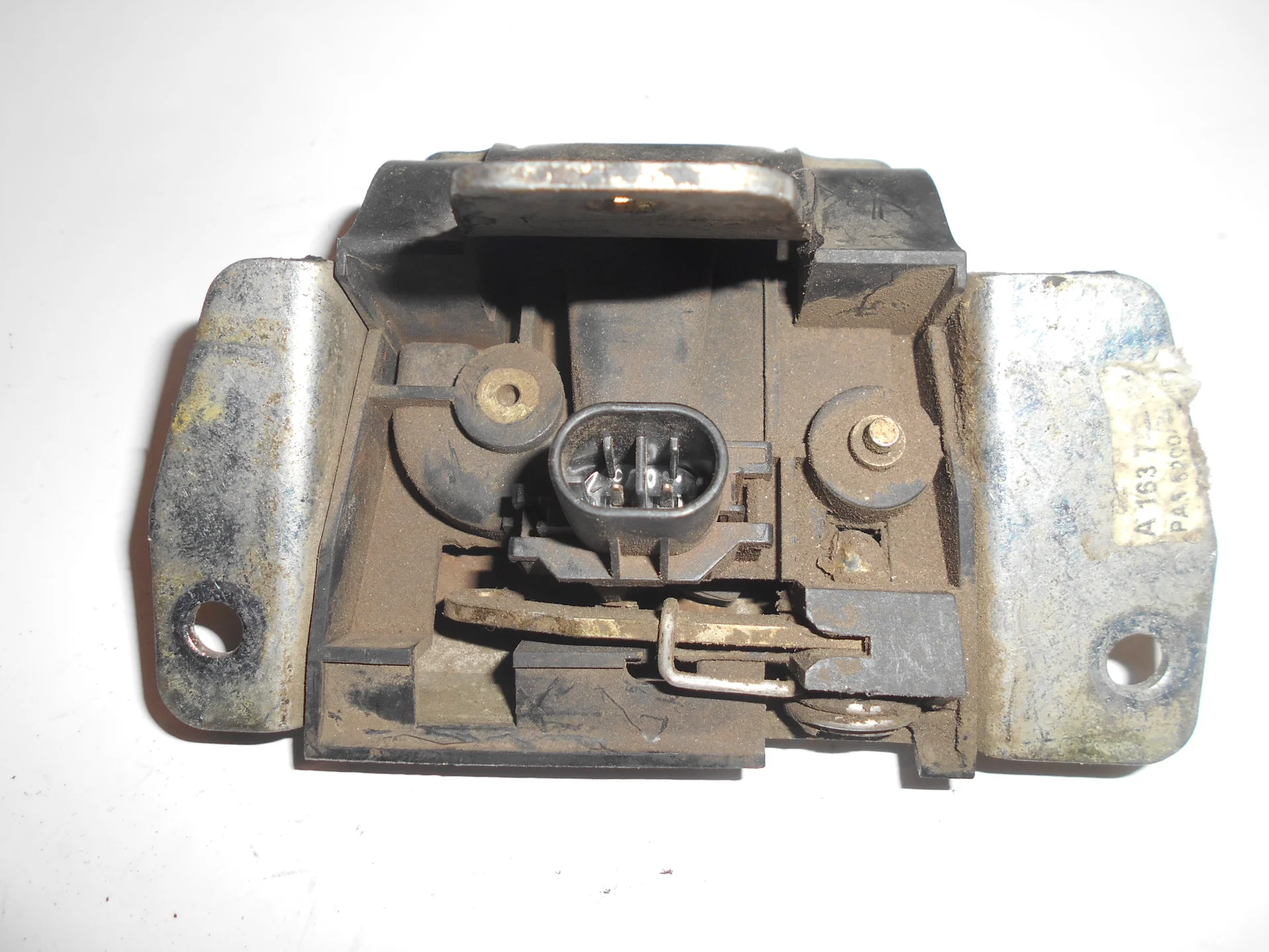 Замок багажника Mercedes-Benz W163 A1637400135 - миниатюра 2