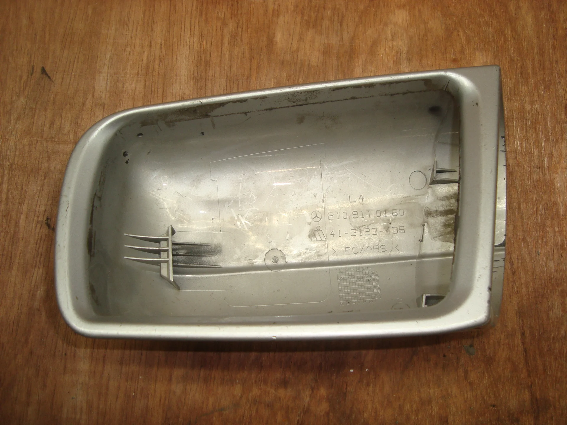 Корпус зеркала лев. Mercedes-Benz W210  A2108110160 - миниатюра 2