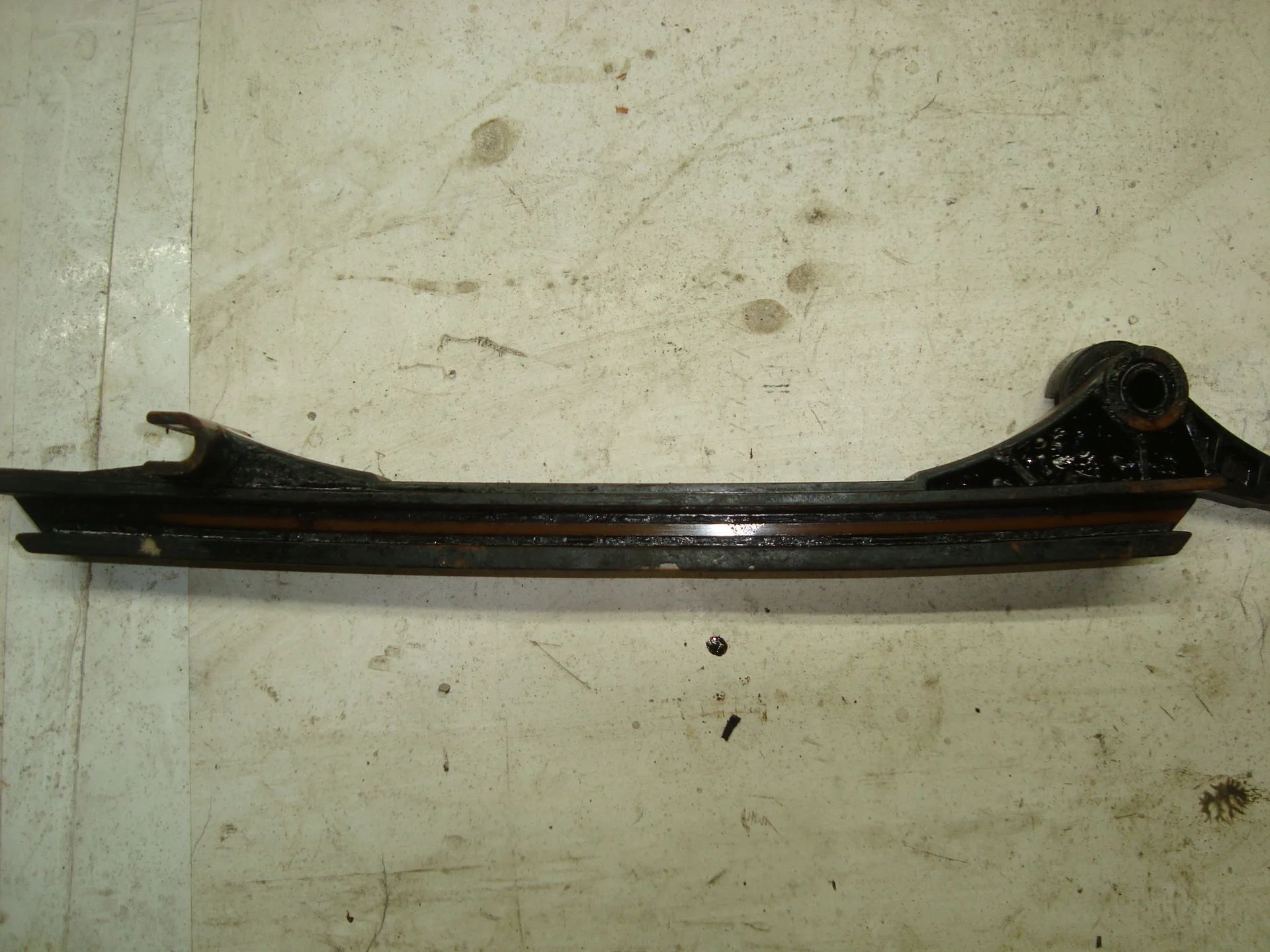 Успокоитель цепи ГРМ Mercedes-Benz W169 266 A2660520015 - миниатюра 2