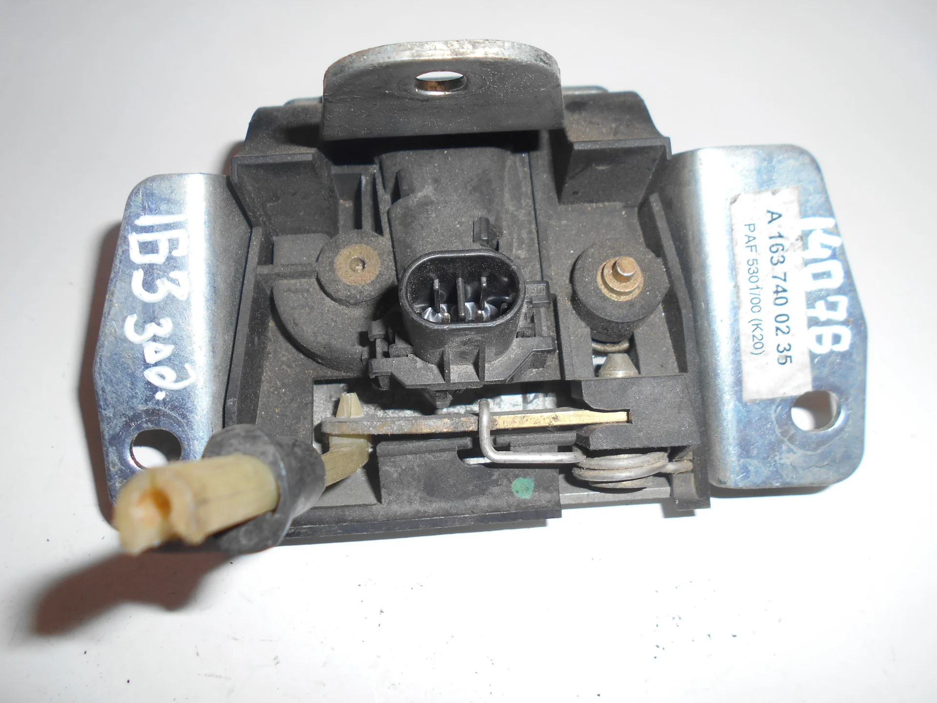 Замок багажника Mercedes-Benz W163 A1637400235 - изображение 1