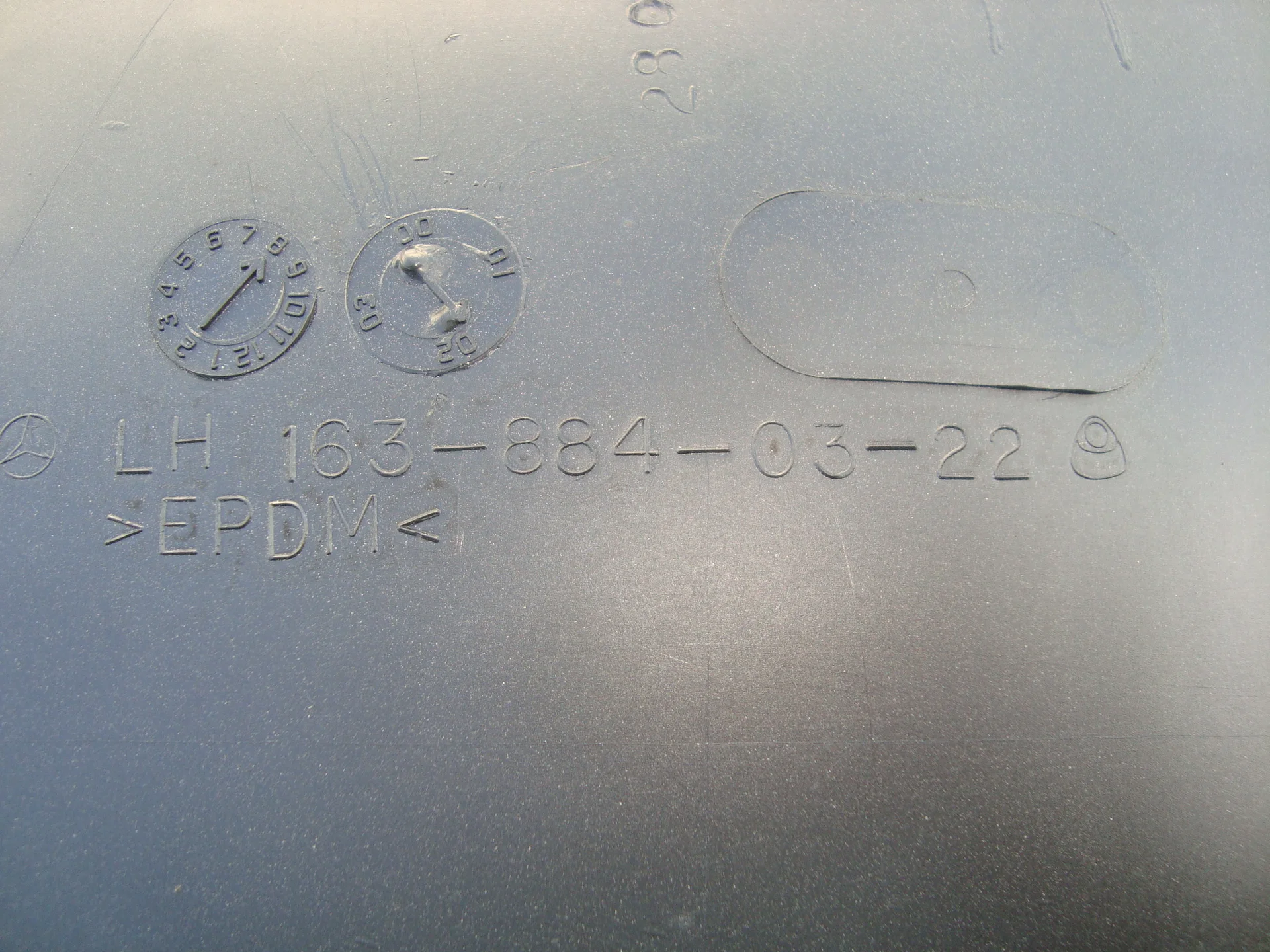 Локер задний левый Mercedes-Benz W163 628 A1638840322 - миниатюра 3