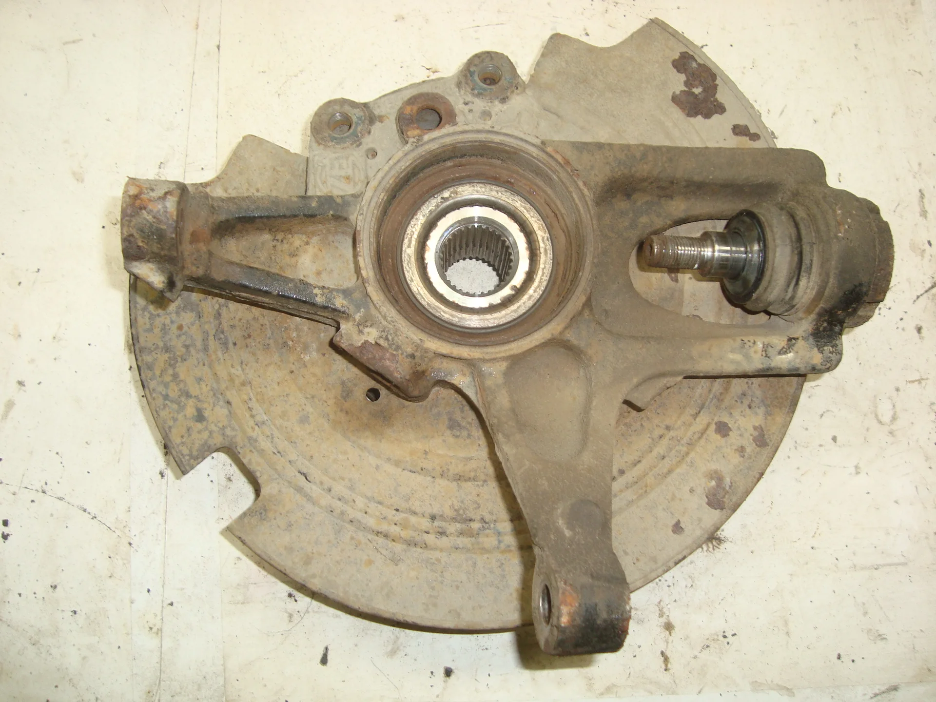 Кулак задний левый Mercedes-Benz W163 628 A1633500508 - миниатюра 2