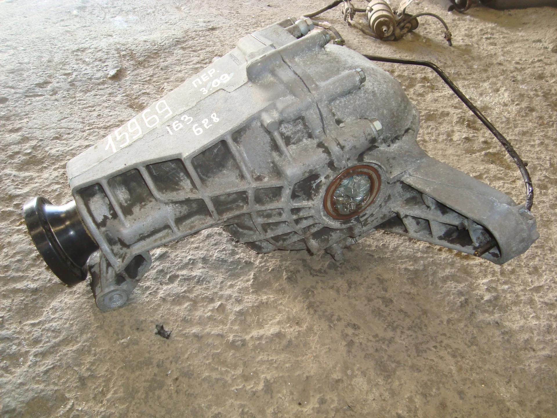 Редуктор переднего моста Mercedes-Benz W163 628 A1633300505 - миниатюра 2
