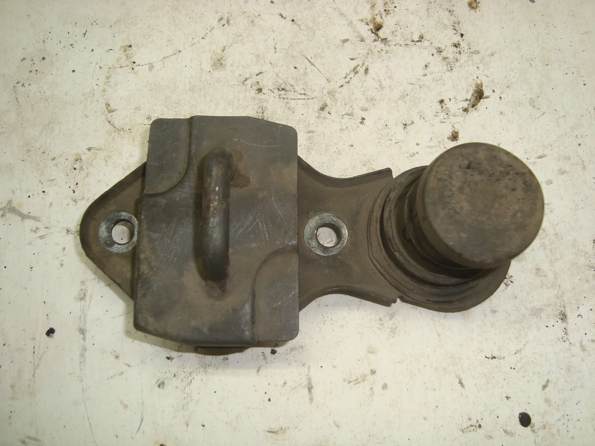 Петля замка капота Mercedes-Benz W164  A2038800460 - миниатюра 2