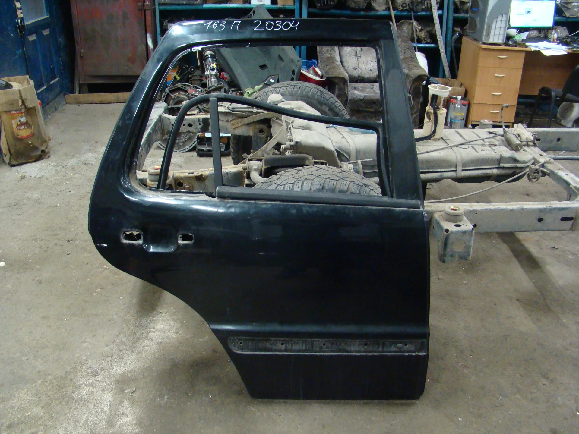 Дверь боковая задняя правая Mercedes-Benz W163 112 A1637301605 - изображение 1