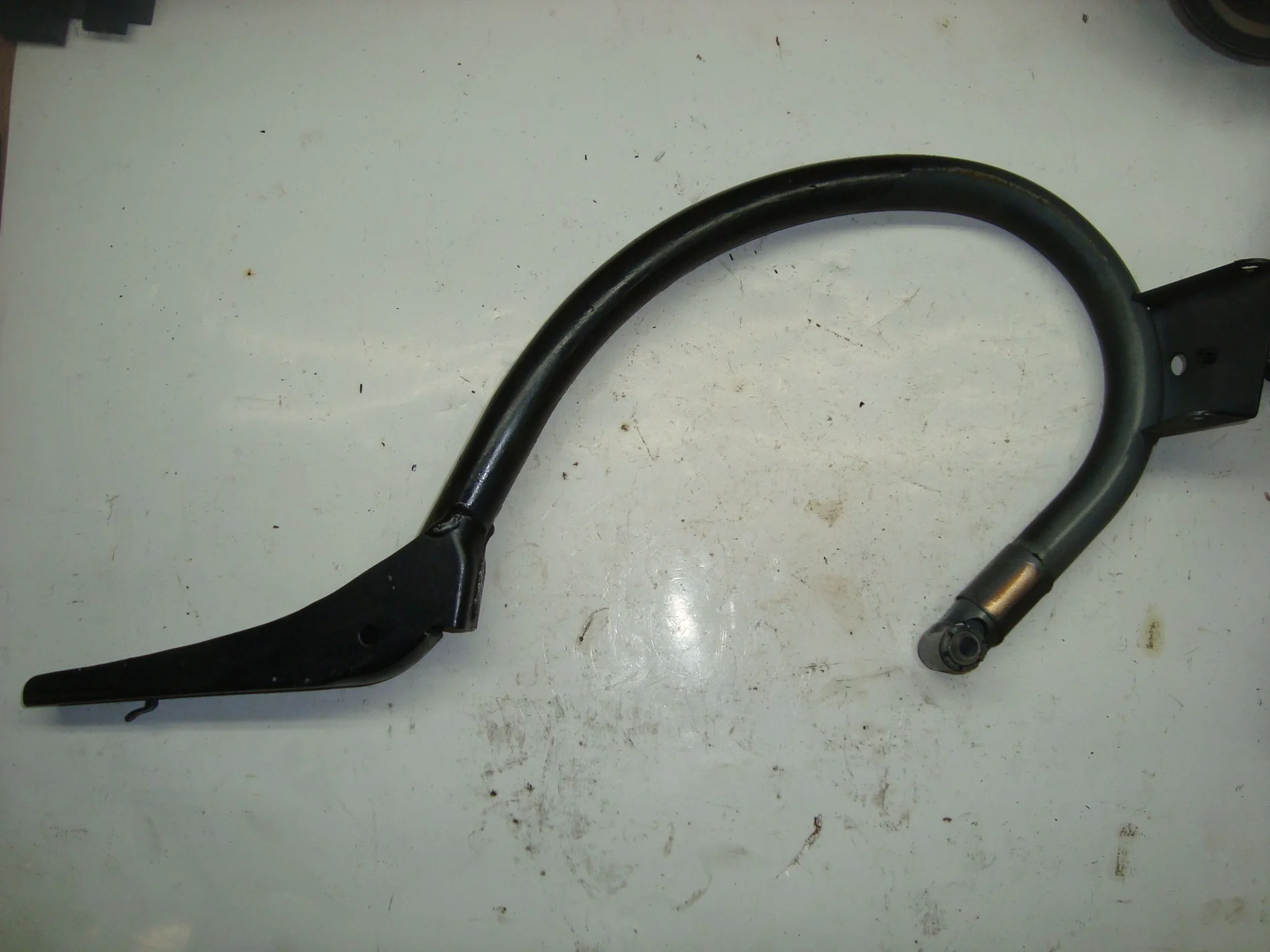 Петля крышки багажника левая Mercedes-Benz W210 119 A2107501128 - миниатюра 2