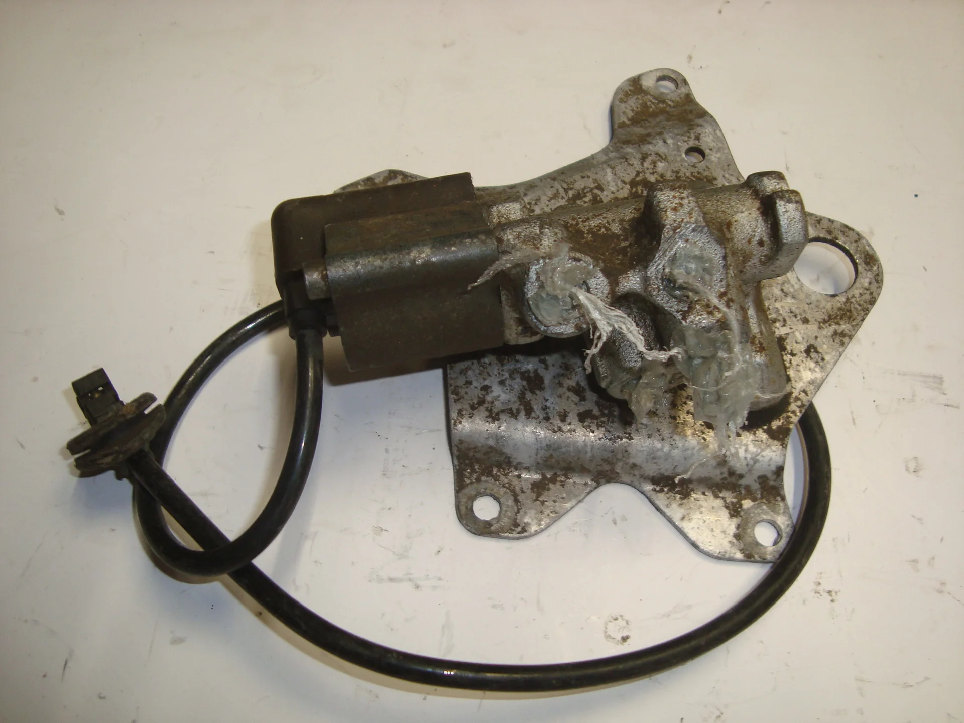 Клапан ASD Mercedes-Benz W124 111 A1243500057 - миниатюра 3