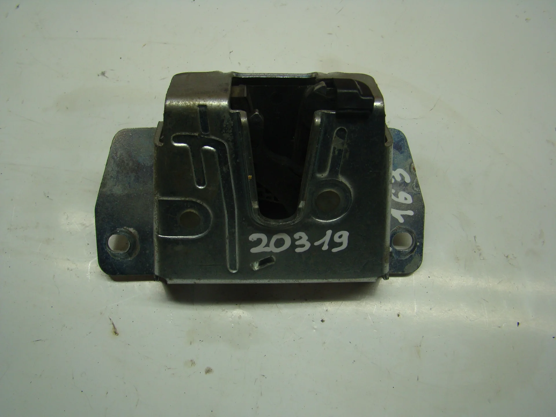 Замок багажника Mercedes-Benz W163 112 A1637400235 - миниатюра 2