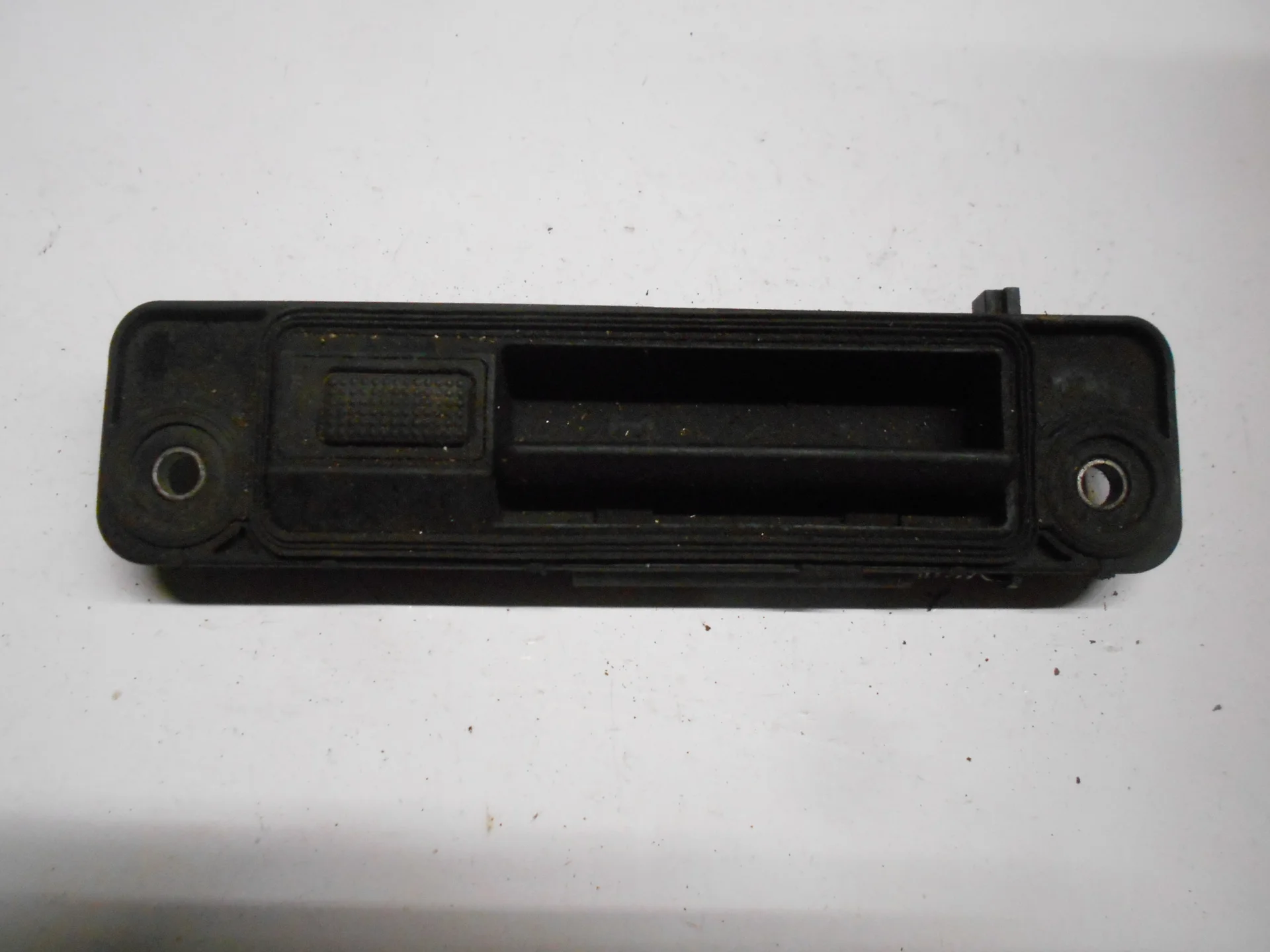 Кнопка открытия багажника Mercedes-Benz W164 A1647400493 - миниатюра 2