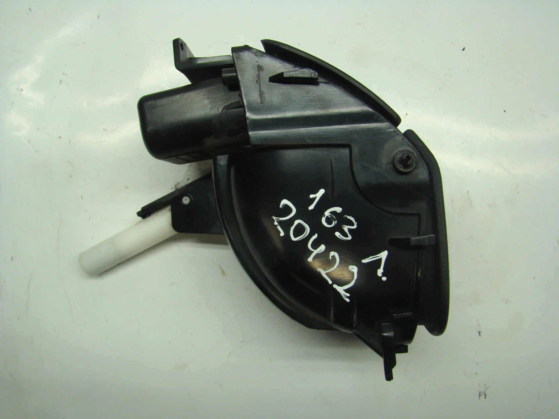Подстаканник левый Mercedes-Benz W163 112 A1636800358 - изображение 1