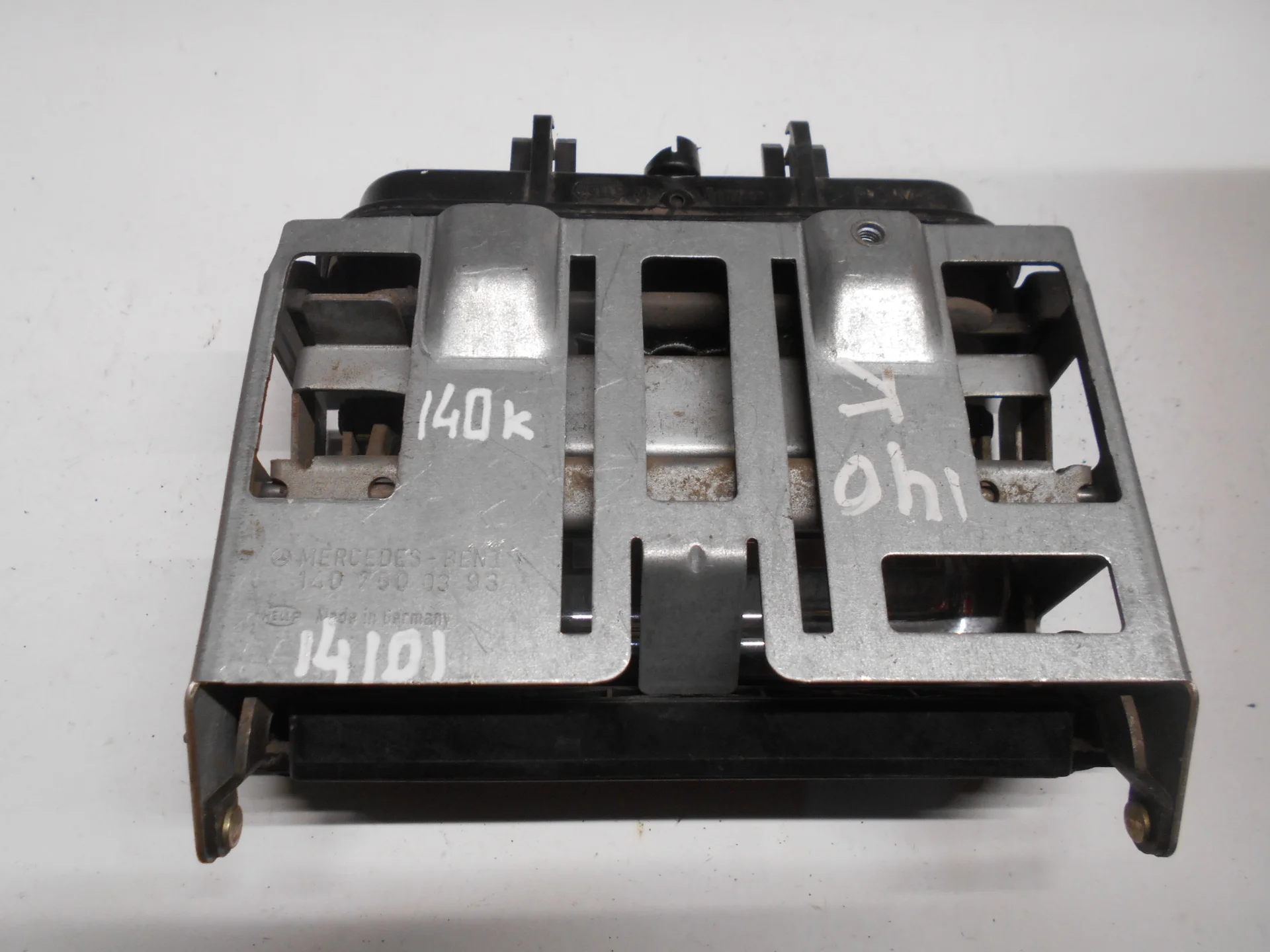 Ручка наружная крышки багажника Mercedes-Benz W140 A1407500393 - изображение 1