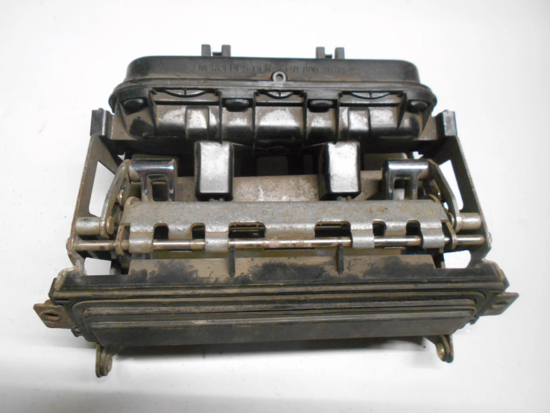 Ручка наружная крышки багажника Mercedes-Benz W140 A1407500393 - миниатюра 2