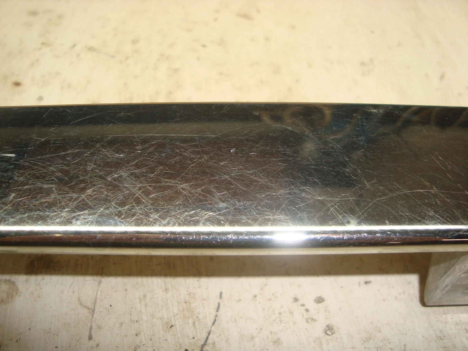 Накладка крышки багажника Mercedes-Benz W251 A2517400693 - миниатюра 5