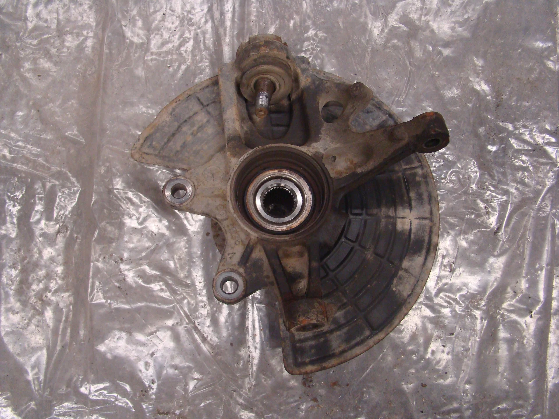 Кулак передний левый Mercedes-Benz W163 112 A1633300420 - миниатюра 2