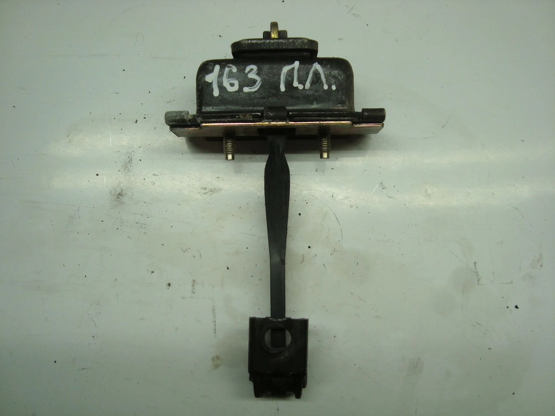 Ограничитель двери передний Mercedes-Benz W163 112 A1637200016 - миниатюра 2