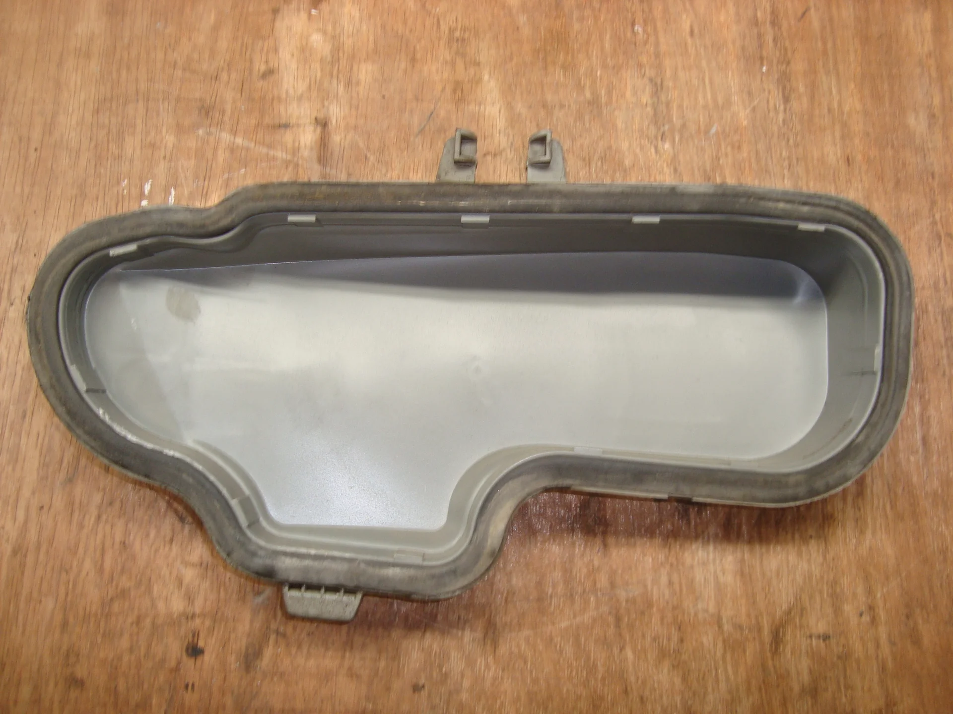 Крышка фары Mercedes-Benz W210 112 A2108200149 - миниатюра 2