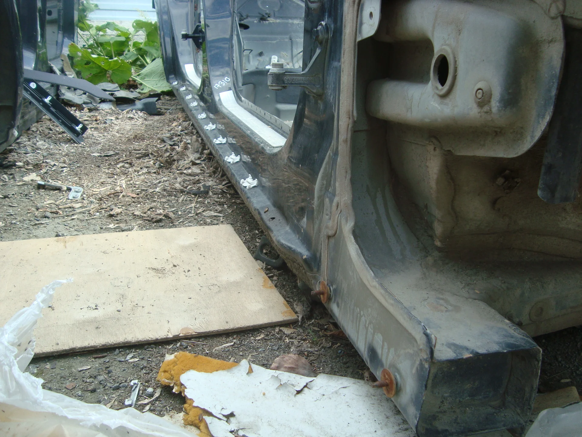 Порог кузова правый Mercedes-Benz W221 - миниатюра 2