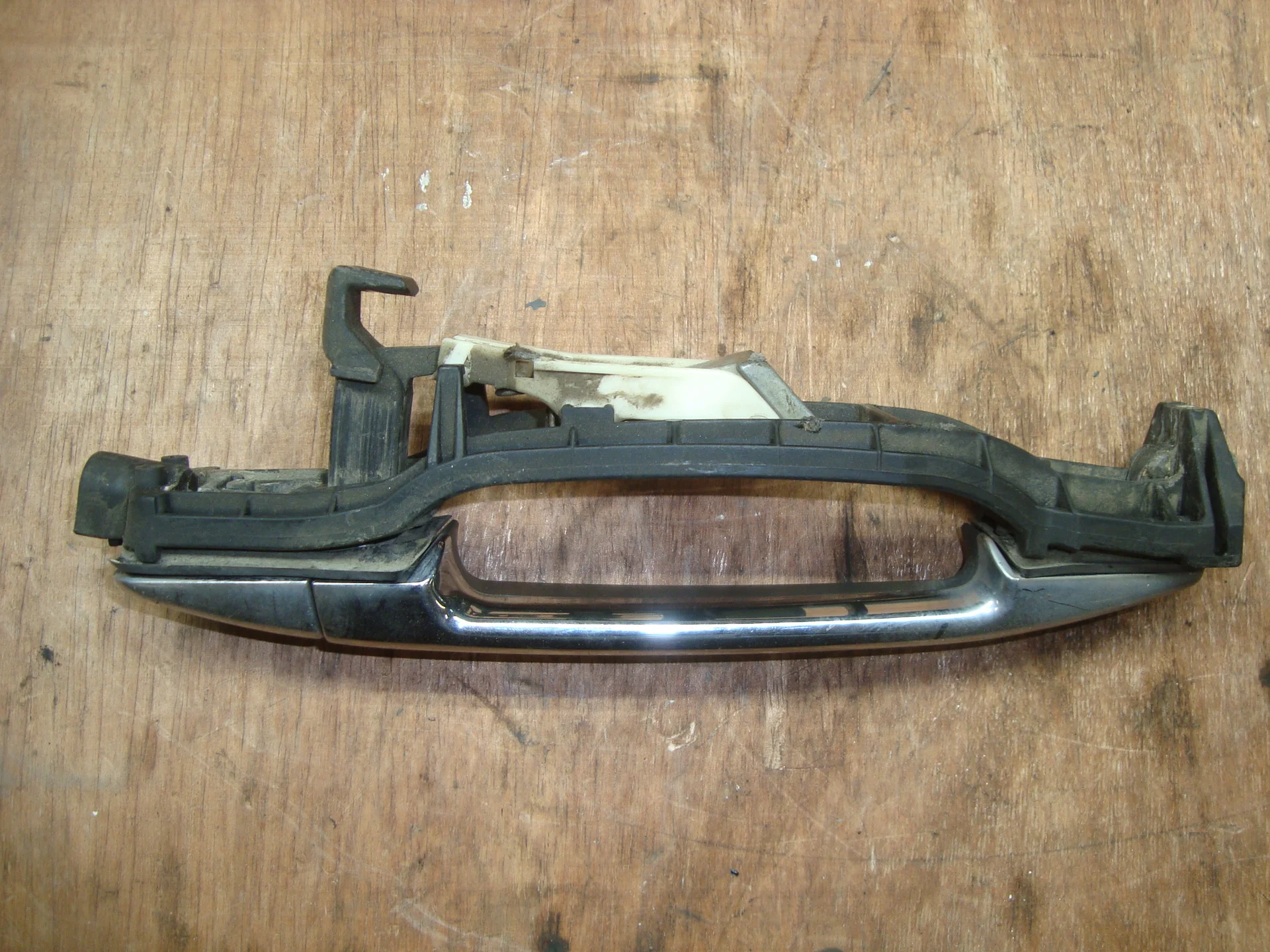Ручка наружняя задней правой двери Mercedes-Benz W210 119 A2107600470 - миниатюра 2