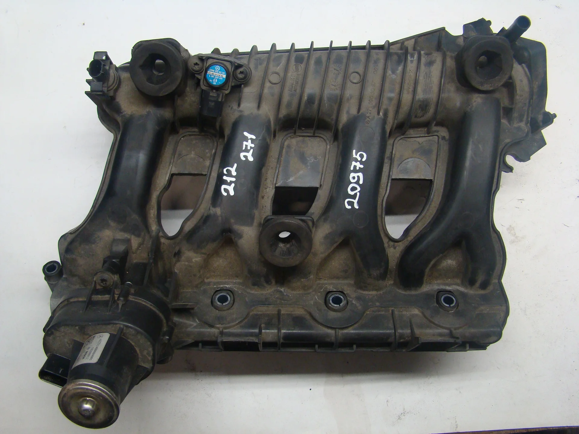 Впускной коллектор Mercedes-Benz W212 271 A2710903037 - изображение 1