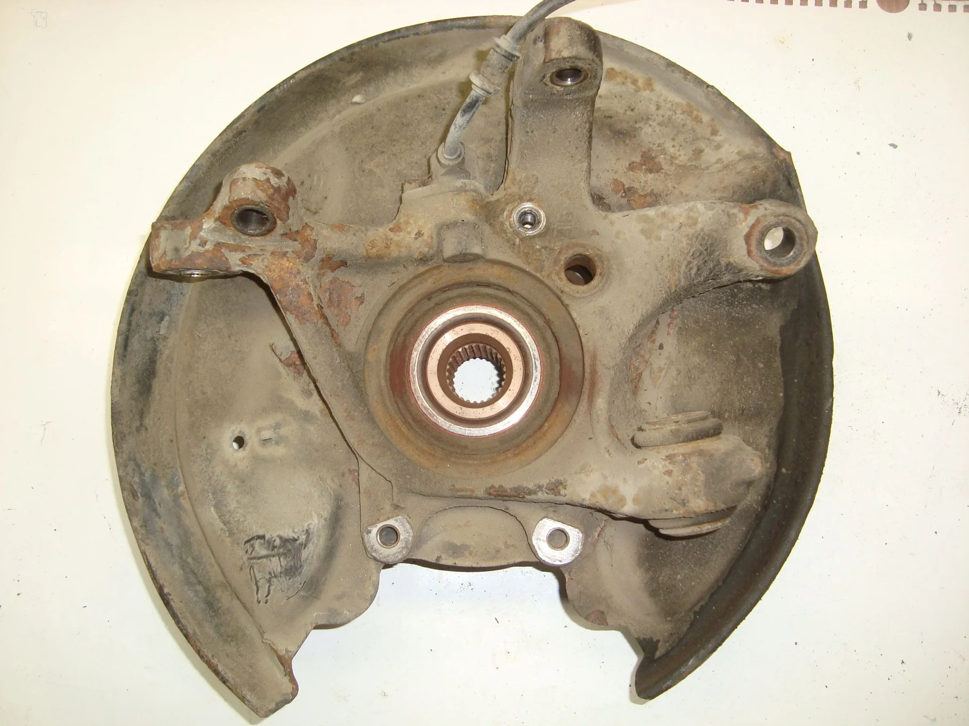 Кулак задний левый Mercedes-Benz W210 119 A2103504408 - миниатюра 2