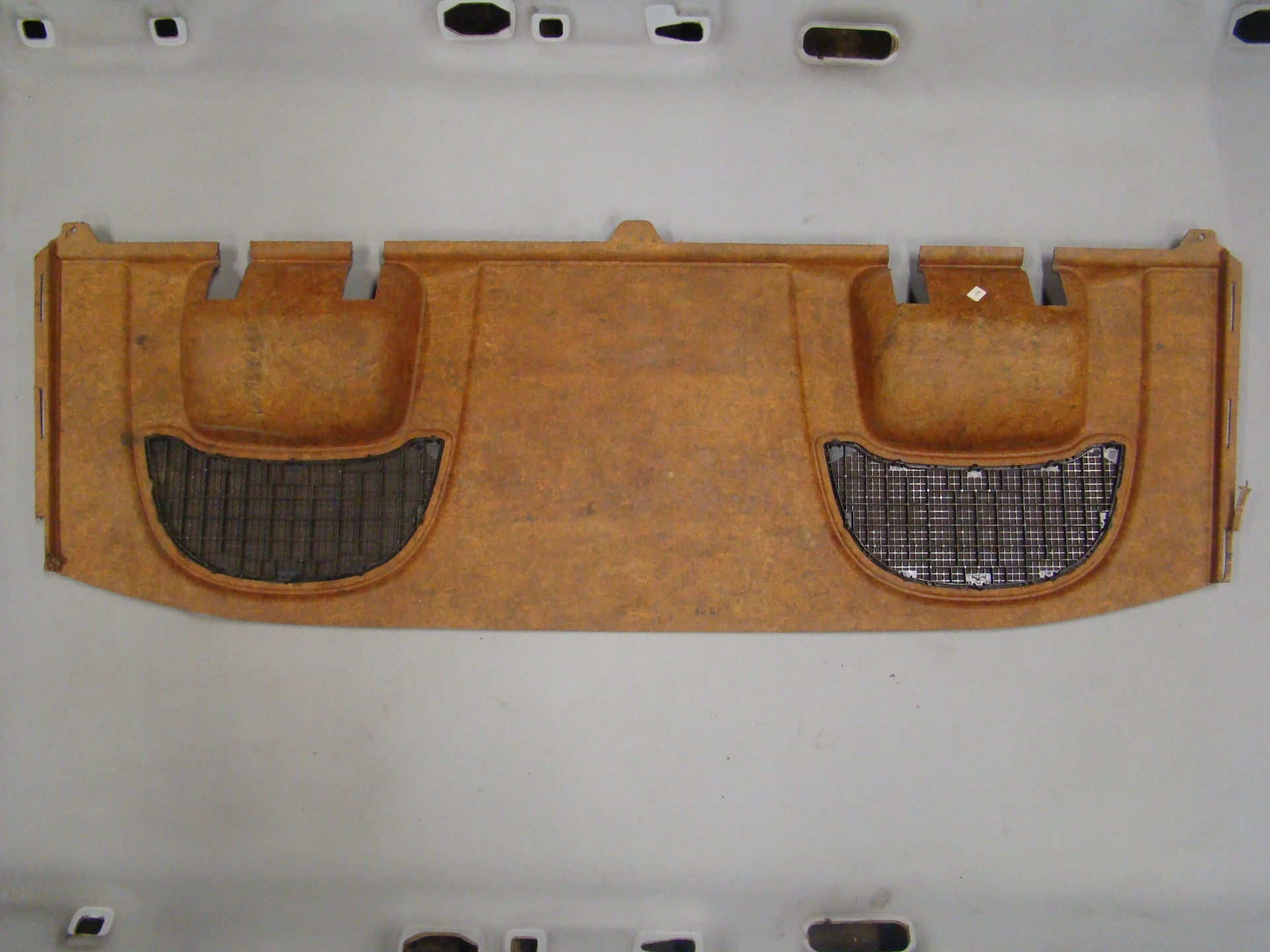 Полка багажника Mercedes-Benz W210 112 A2106900149 - миниатюра 2