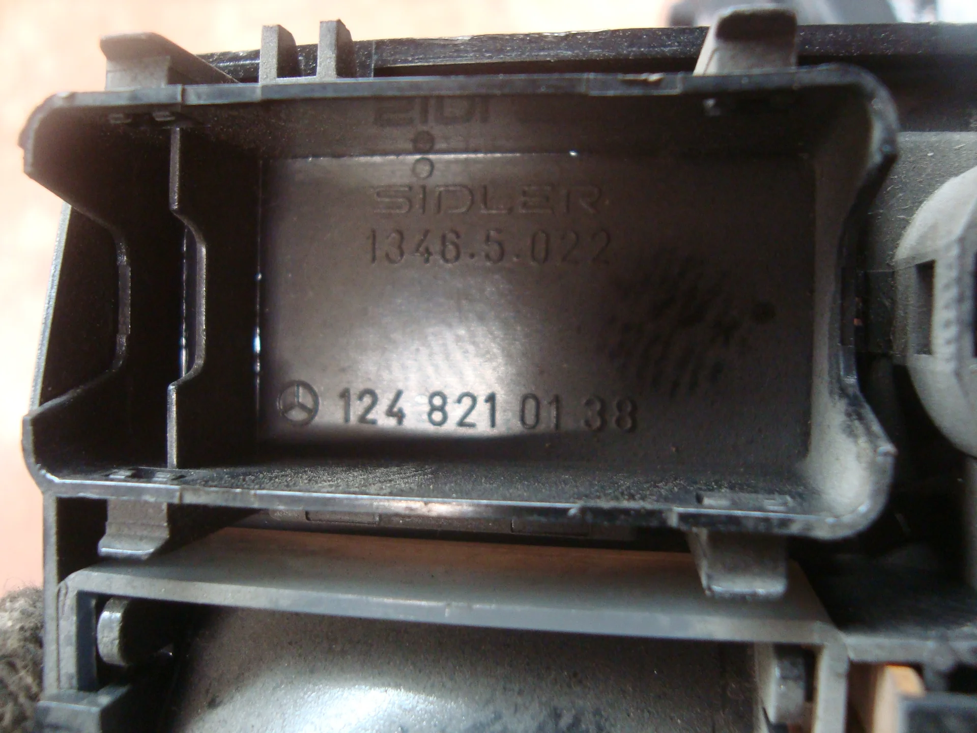 Плафон салонный передний Mercedes-Benz W463 A1248210138 - миниатюра 3
