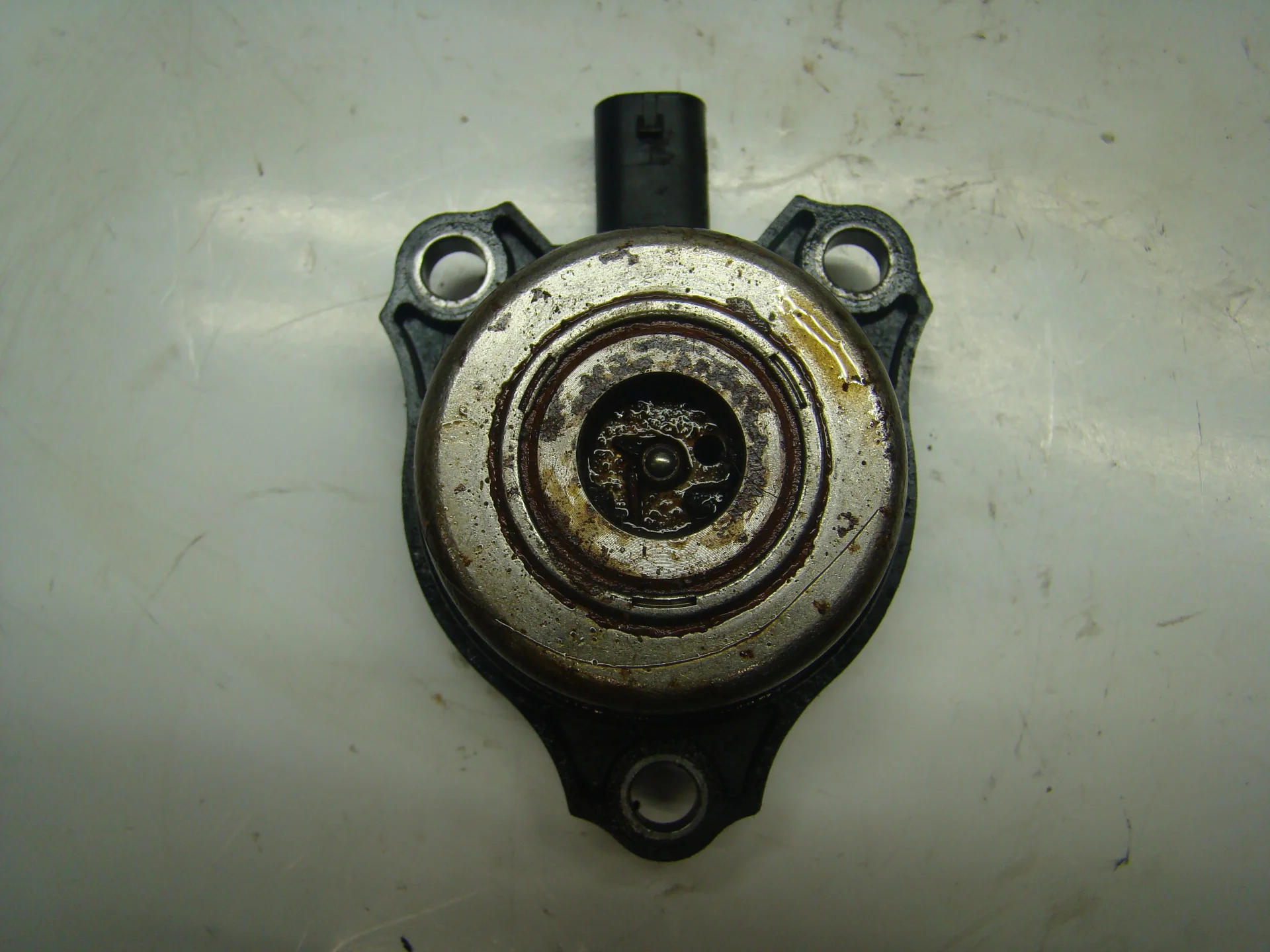 Клапан электромагнитный Mercedes-Benz W164 272 A2720510177 - миниатюра 2