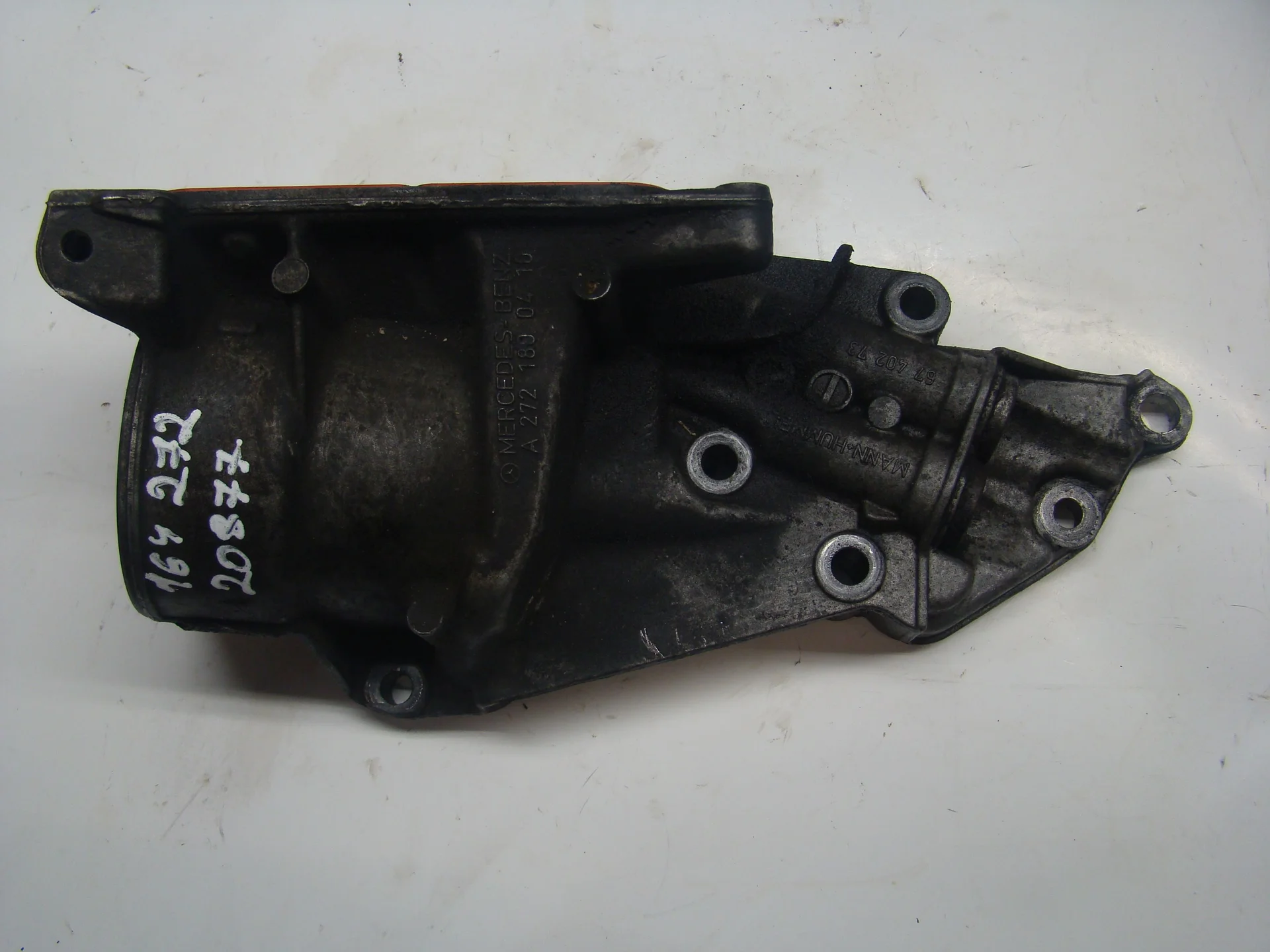 Корпус масляного фильтра Mercedes-Benz W164 272 A2721800510 - изображение 1