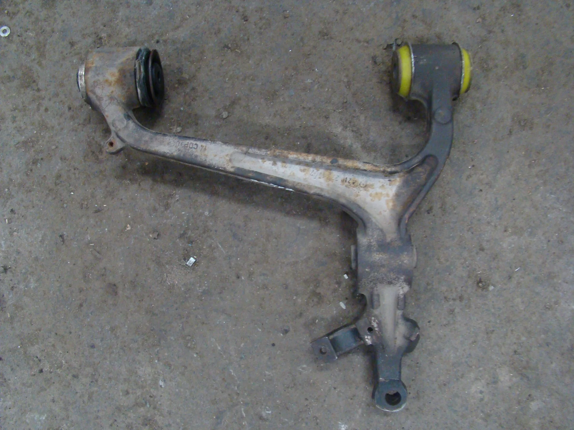 Рычаг передний правый нижний Mercedes-Benz W210 112 A2103306907 - миниатюра 2