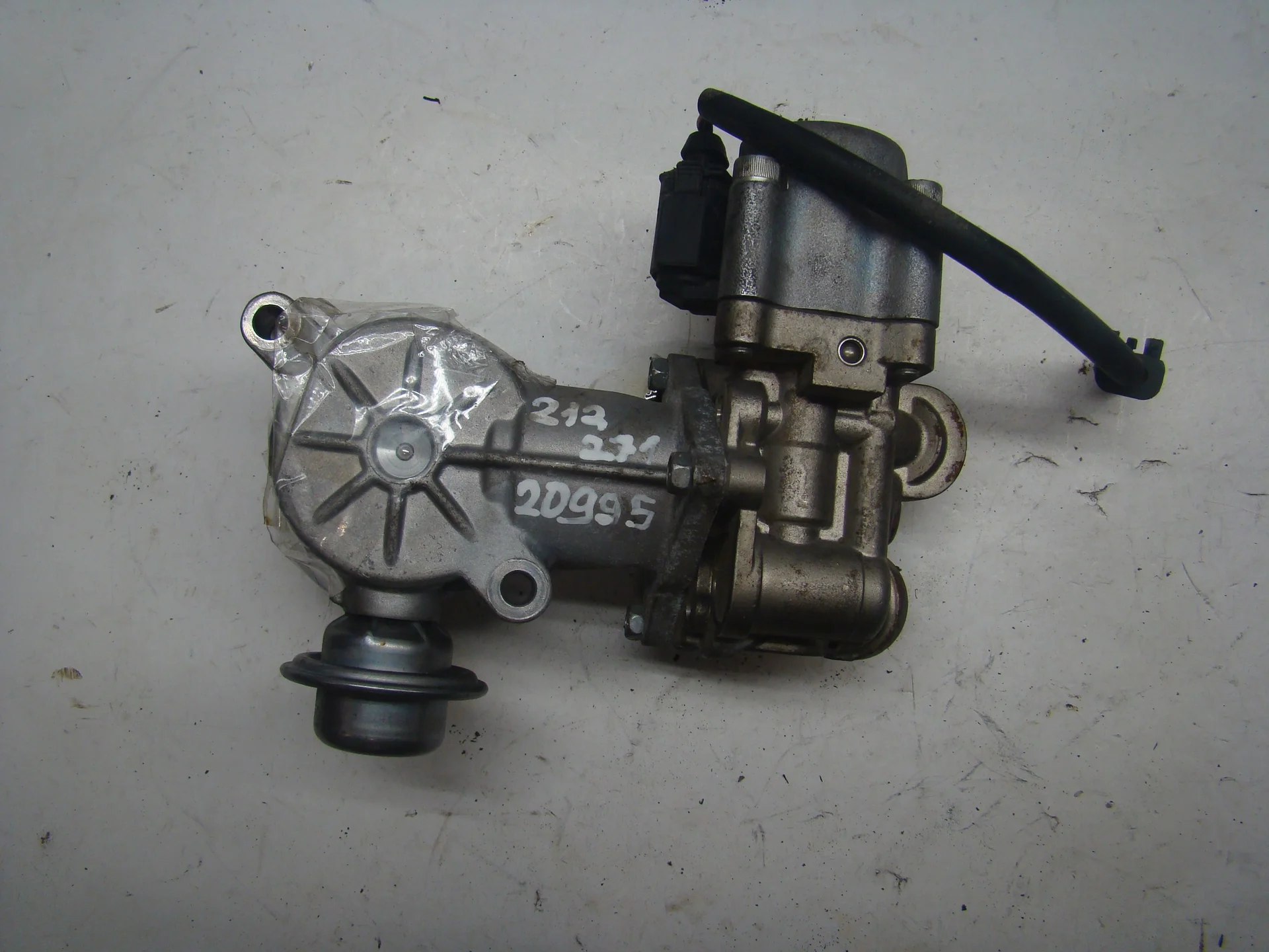 ТНВД Mercedes-Benz W212 271 A2711500420 - миниатюра 2