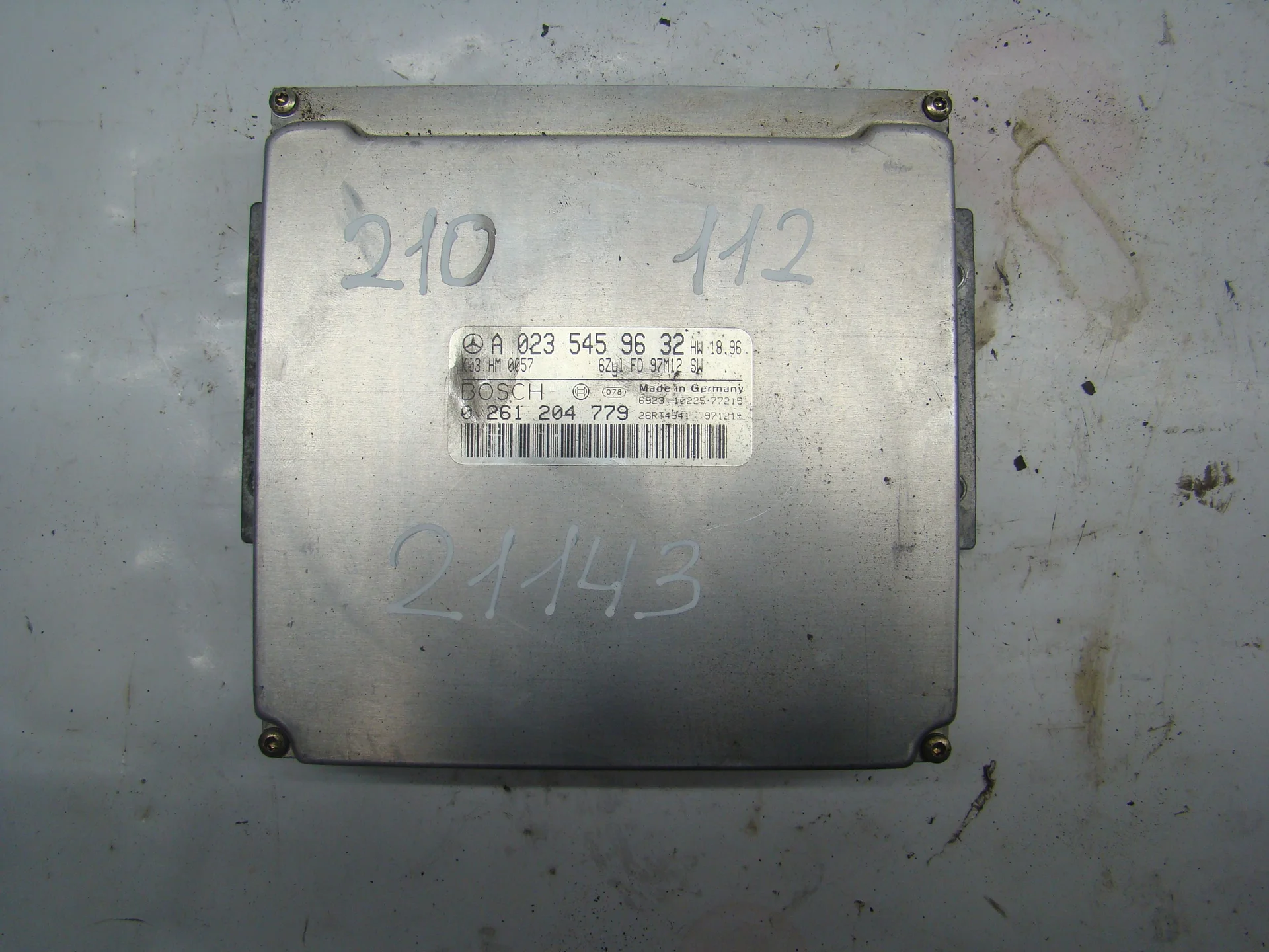 Блок управления двигателем Mercedes-Benz W210 112 A0235459632 - изображение 1