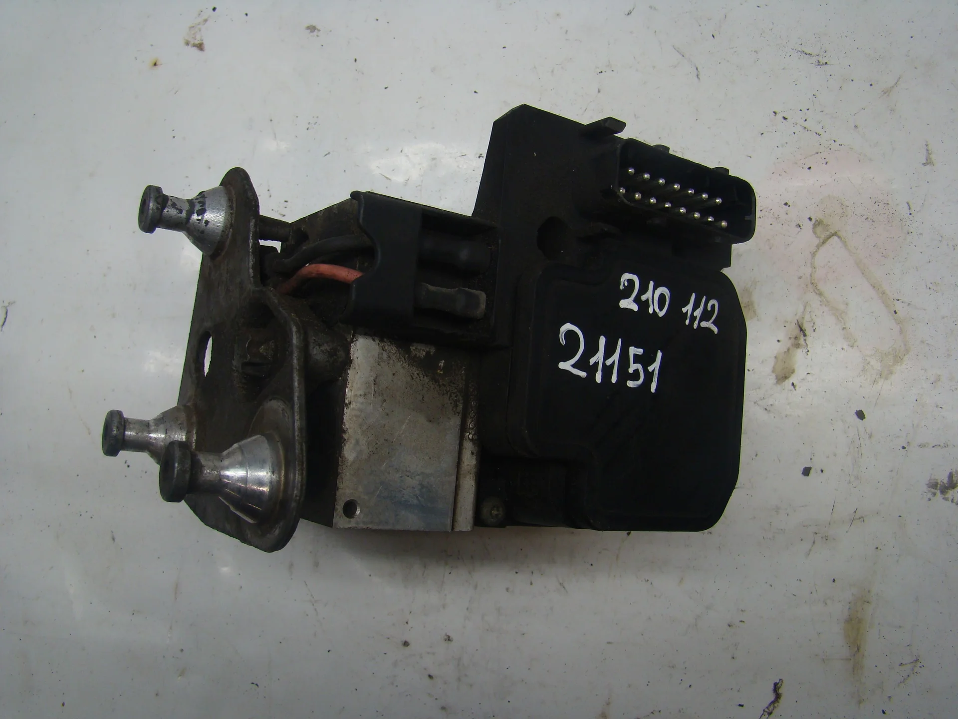 Блок ABS (насос) Mercedes-Benz W210 112 A0130108068 - миниатюра 3